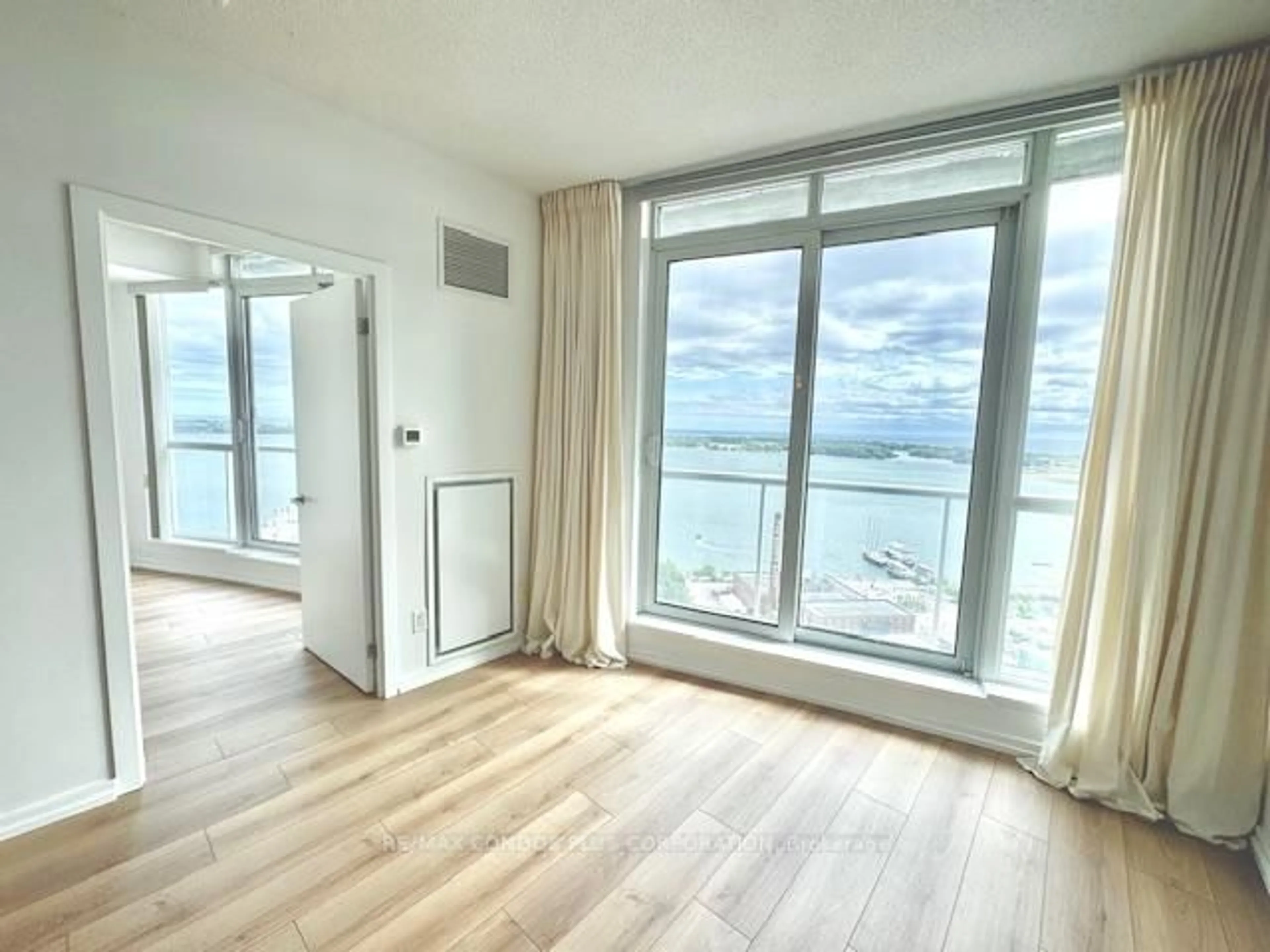 A pic of a room for 208 Queens Quay #2407, Toronto Ontario M5J 2Y5
