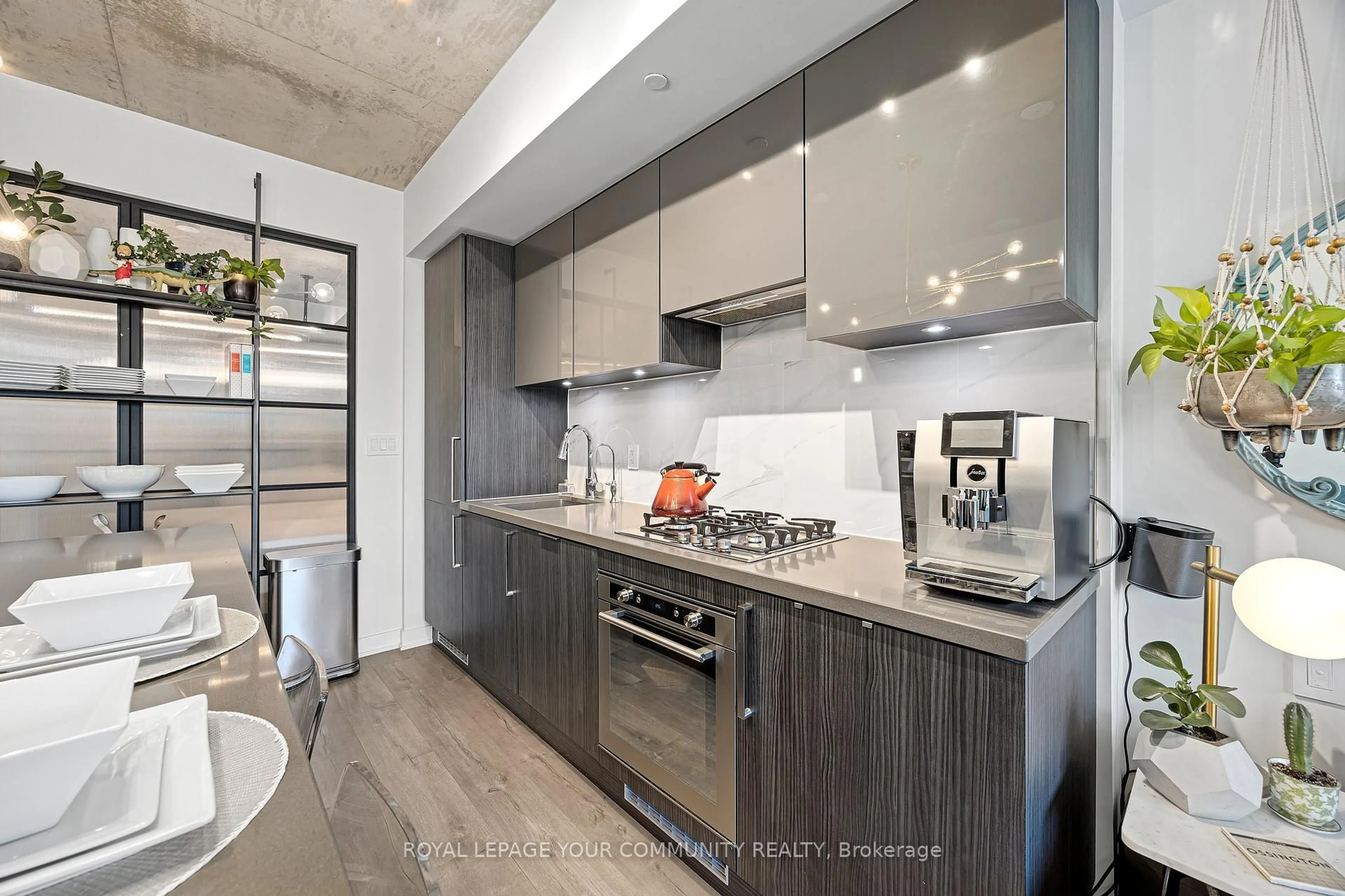 Contemporary kitchen, unknown for 109 Ossington Ave #216, Toronto Ontario M6J 0G1