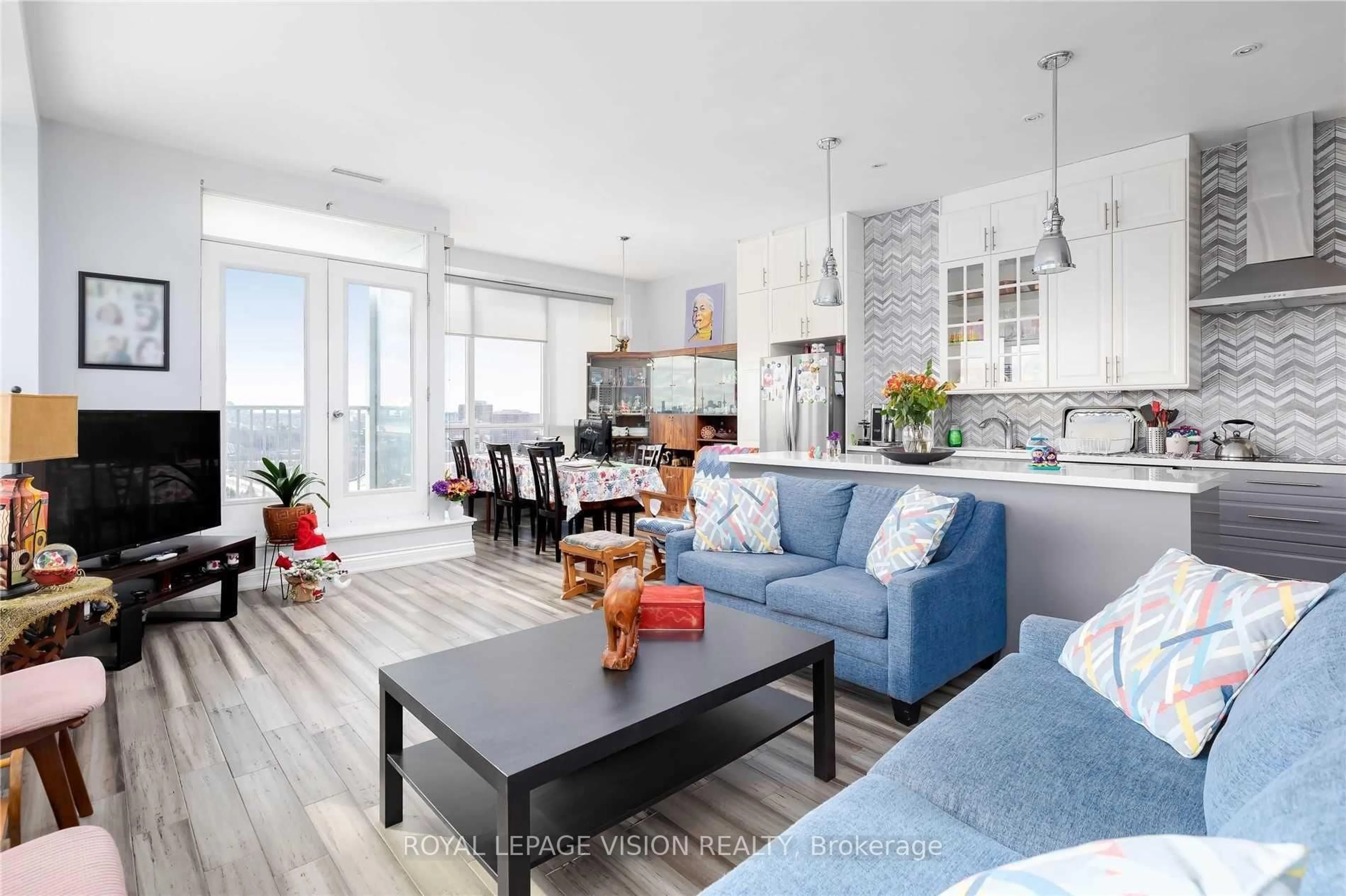 Open concept kitchen, unknown for 797 Don Mills Rd #1402, Toronto Ontario M3C 1V1