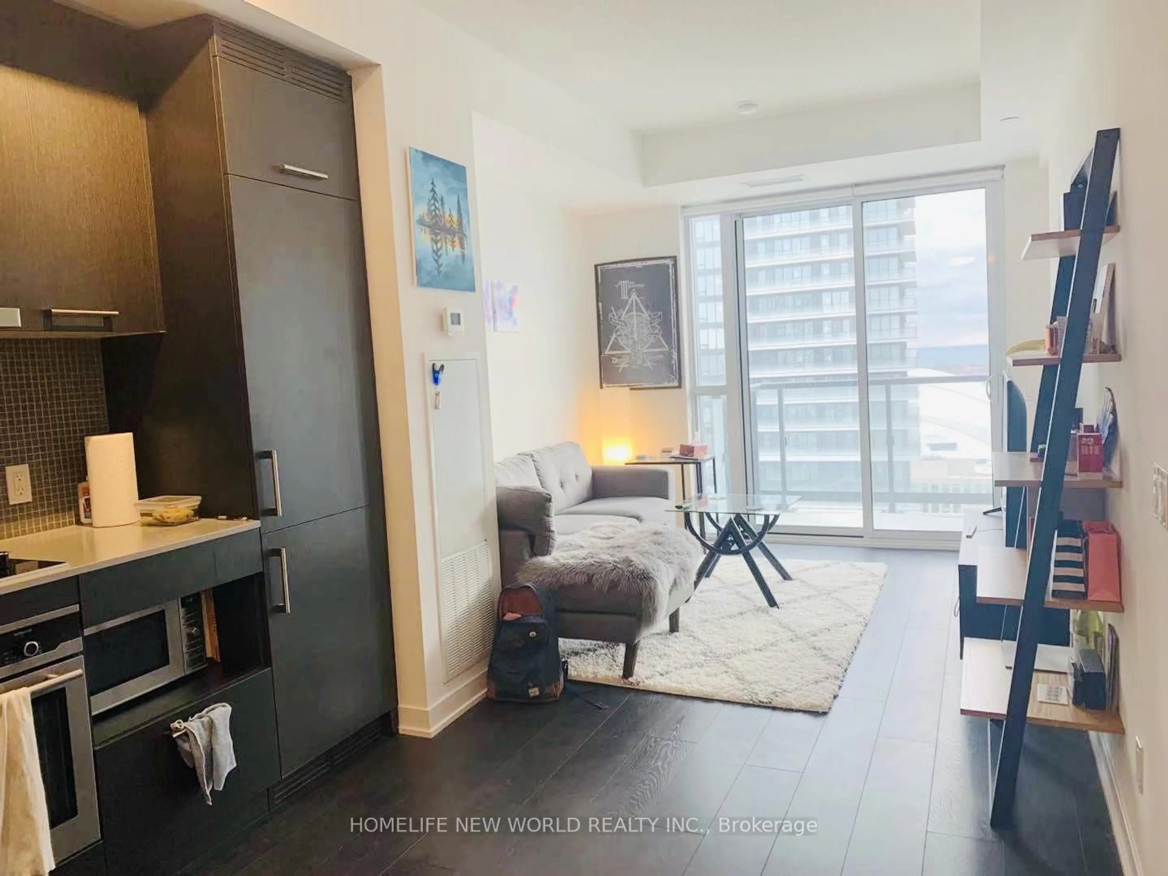A pic of a room for 87 Peter St #3315, Toronto Ontario M5V 0P1