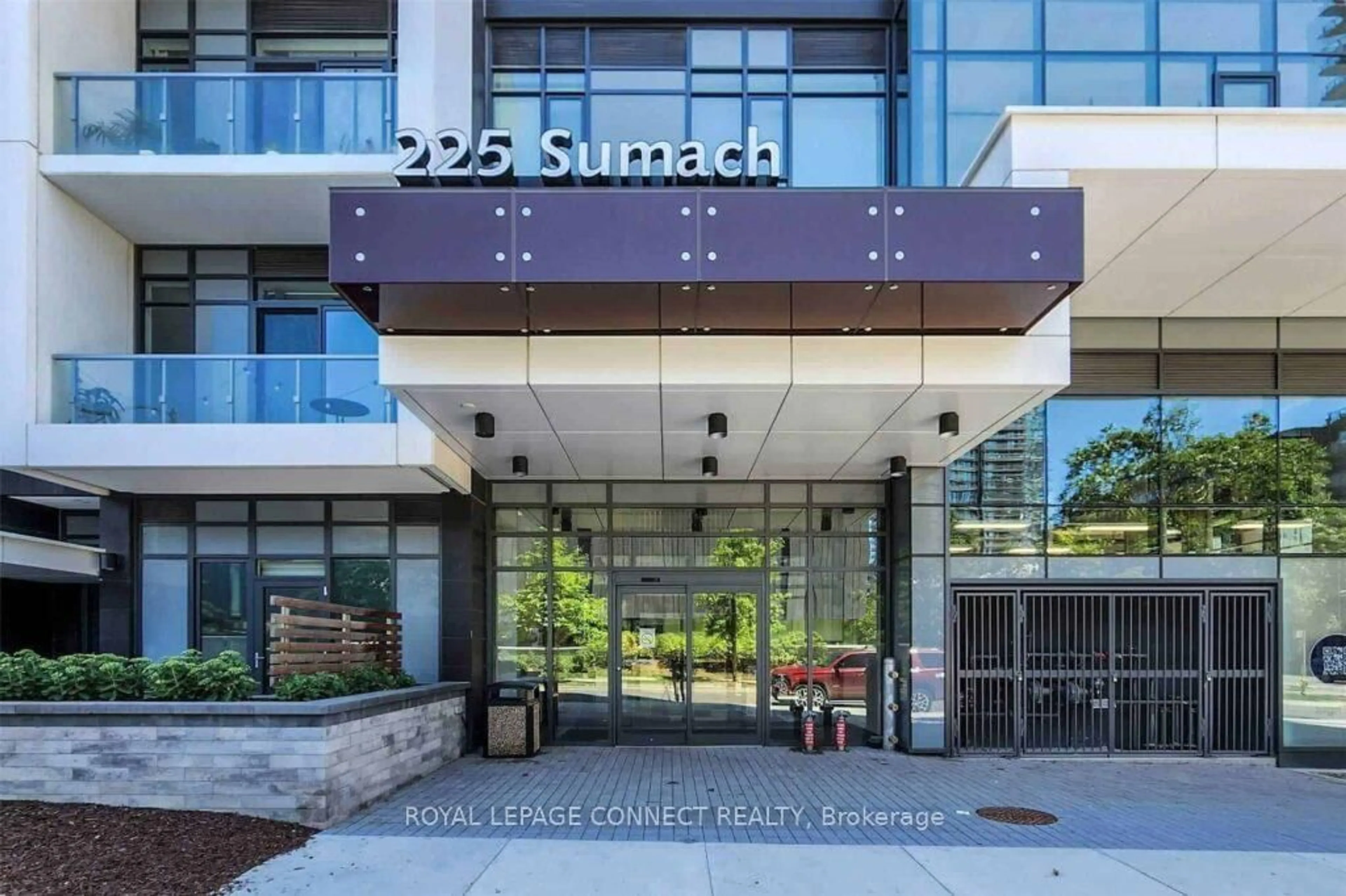 Indoor entryway for 225 SUMACH St #2005, Toronto Ontario M5A 0P8