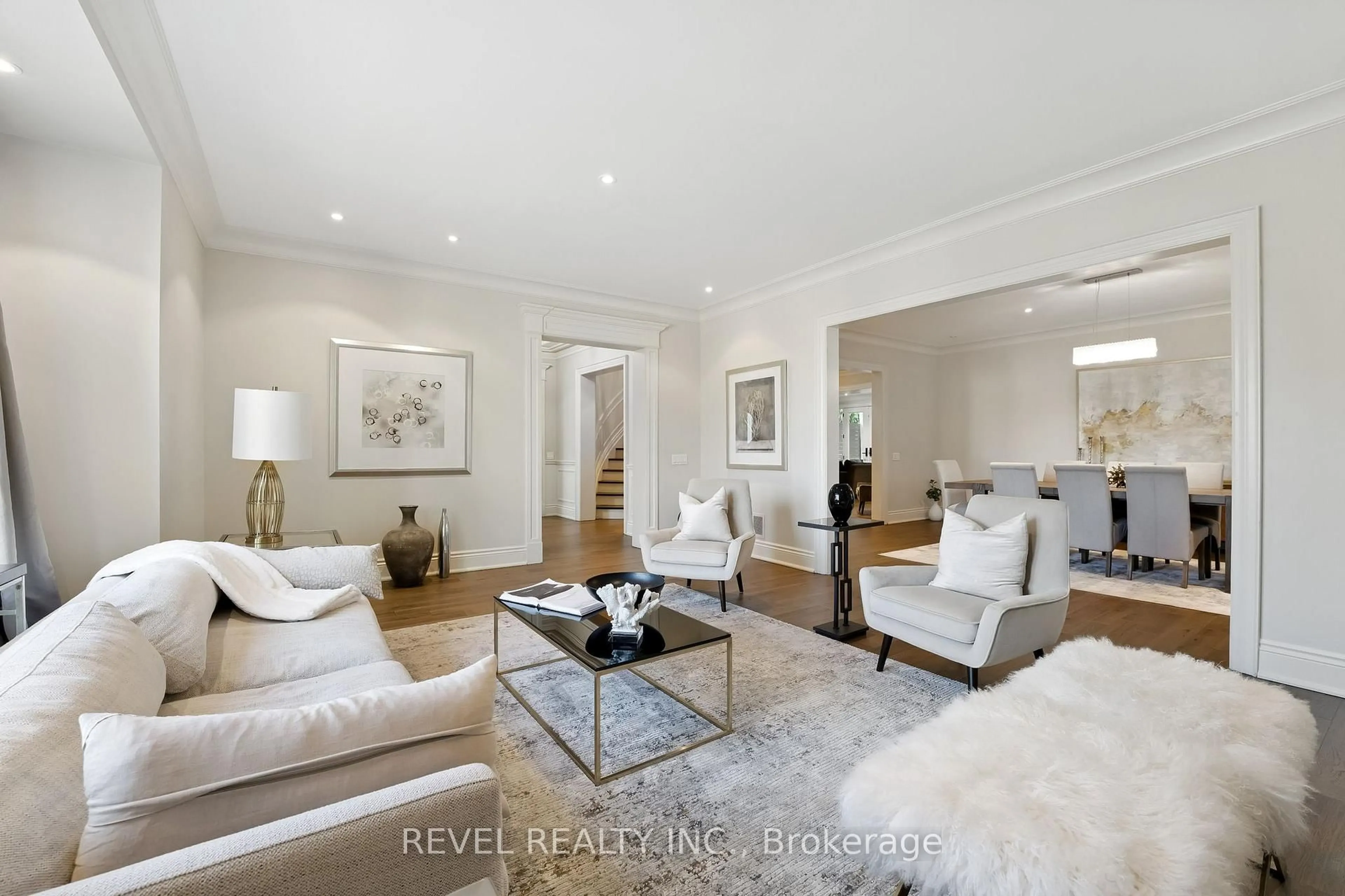 Living room with furniture, unknown for 208 Carmichael Ave, Toronto Ontario M5M 2X3