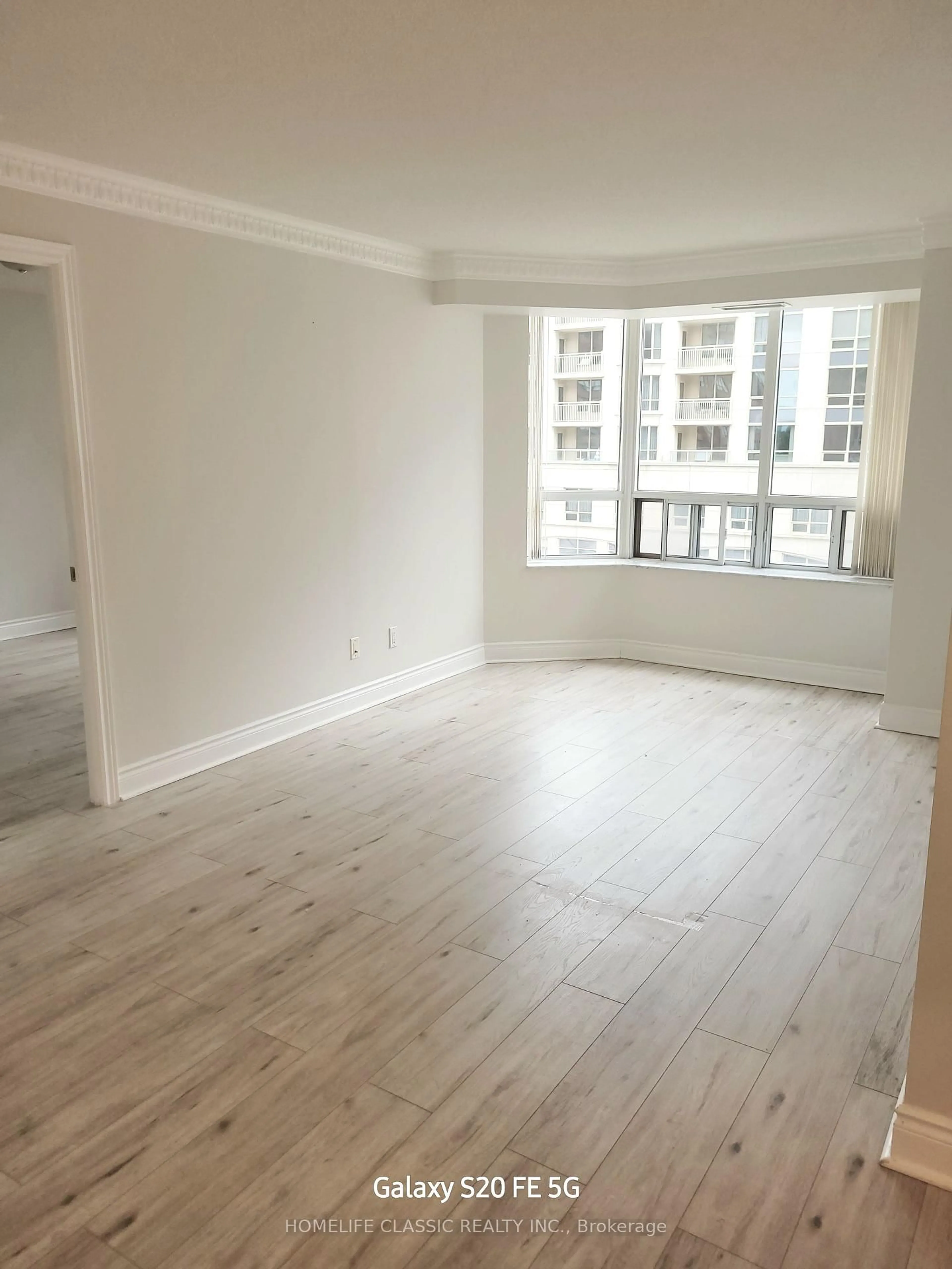 A pic of a room for 5418 Yonge St #616, Toronto Ontario M2N 6X4