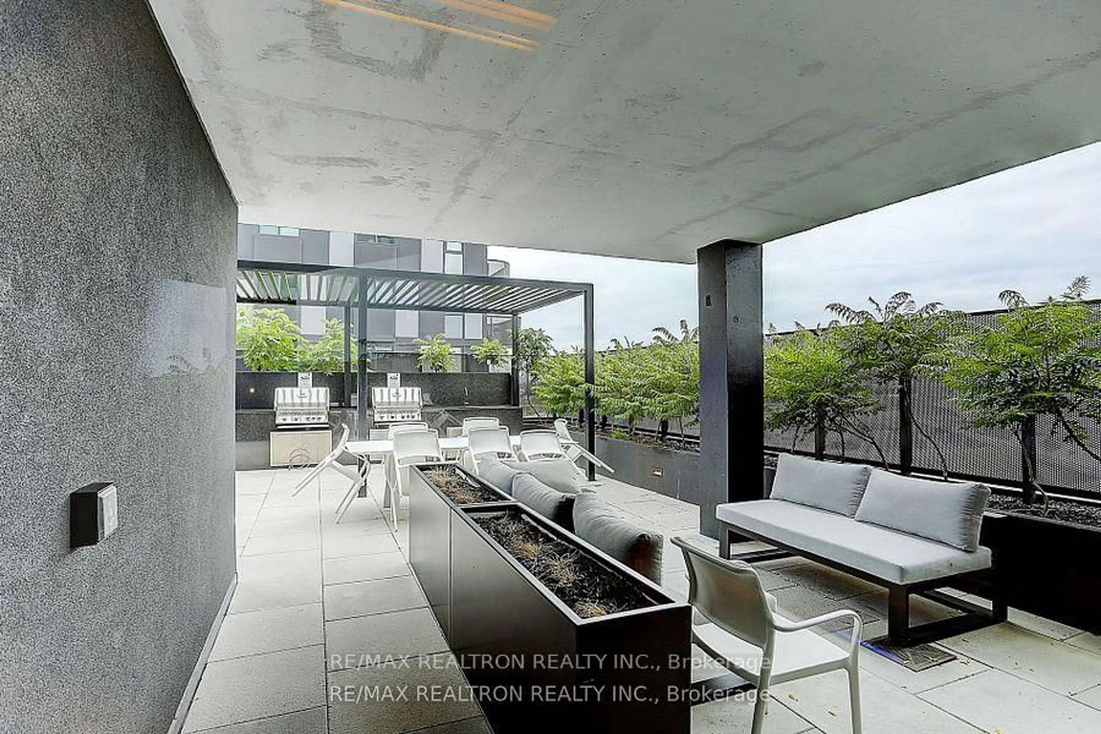Patio, street for 30 Tretti Way #602, Toronto Ontario M3H 0E3