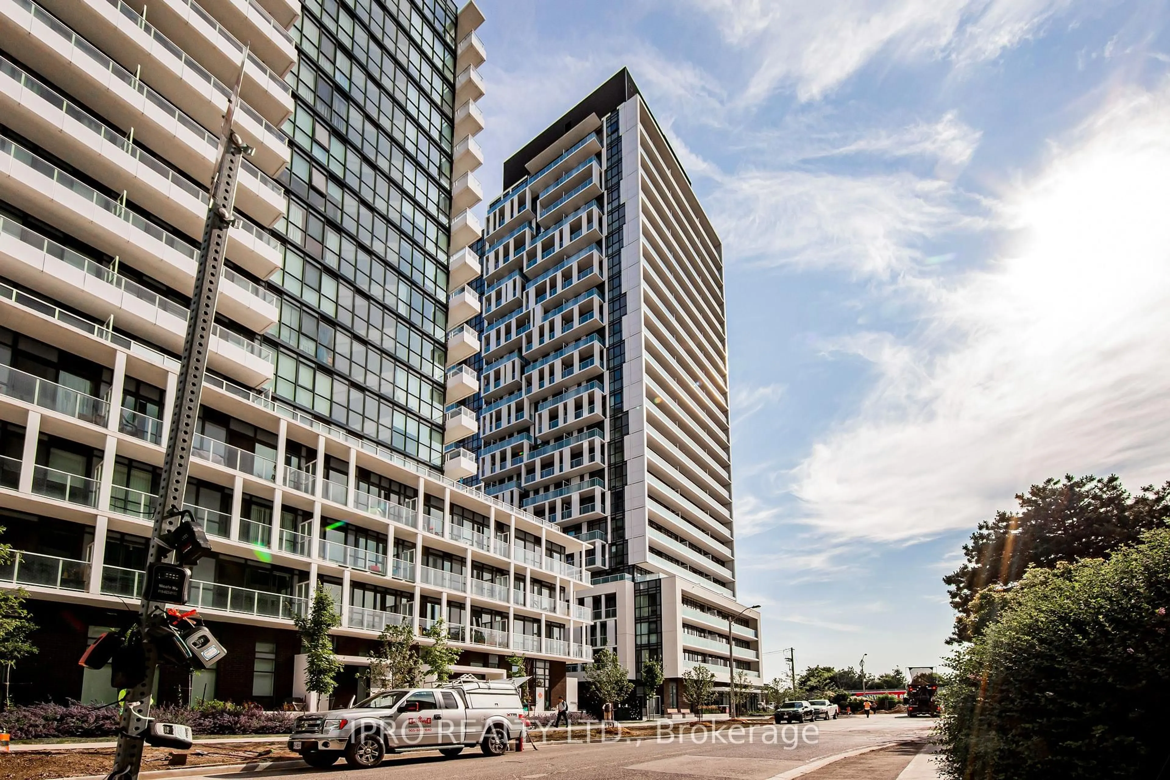 Indoor foyer for 188 Fairview Mall Dr #2216, Toronto Ontario M2J 0H7
