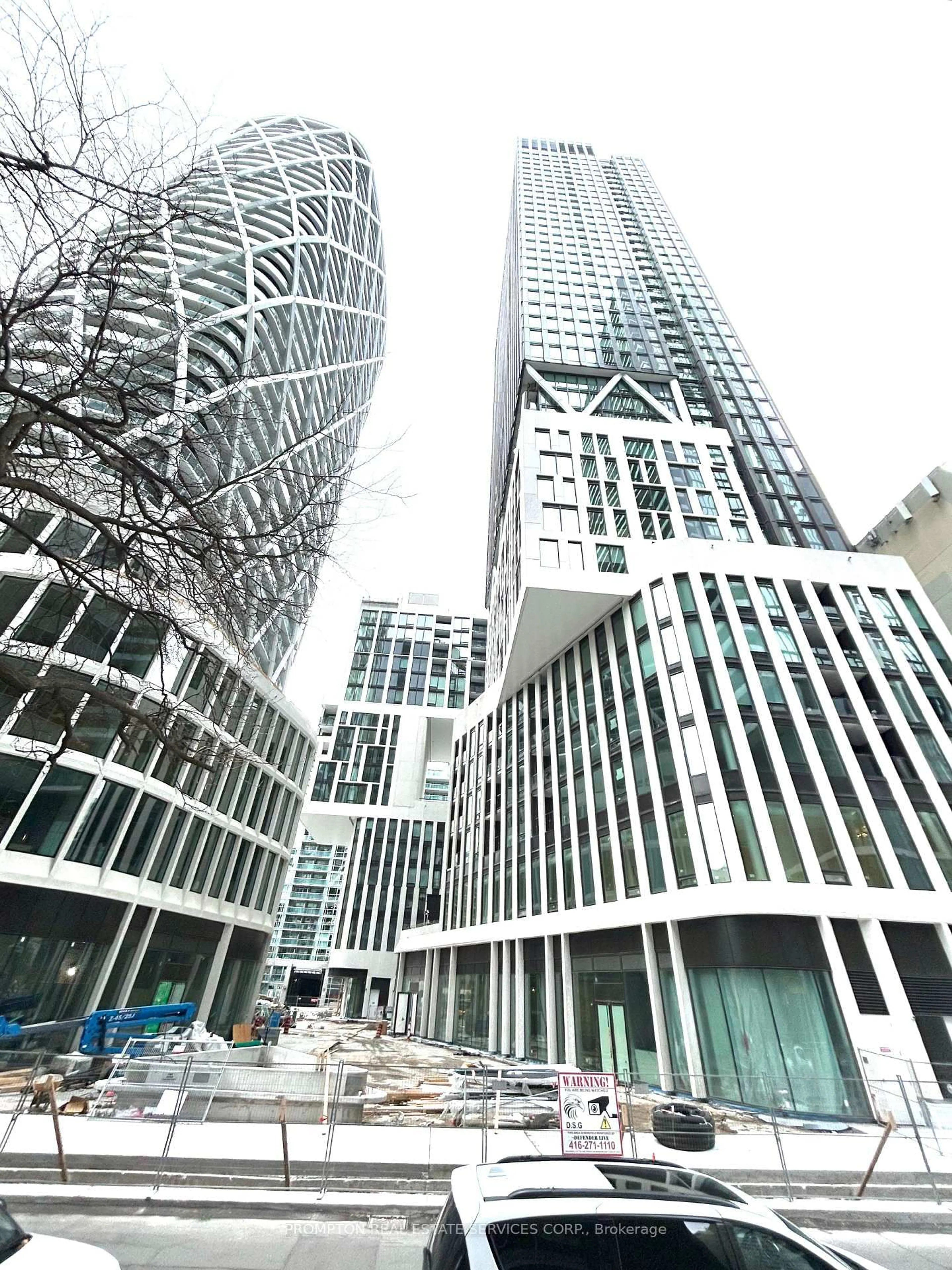 Blurry image for 230 Simcoe St #2714, Toronto Ontario M5T 0G7