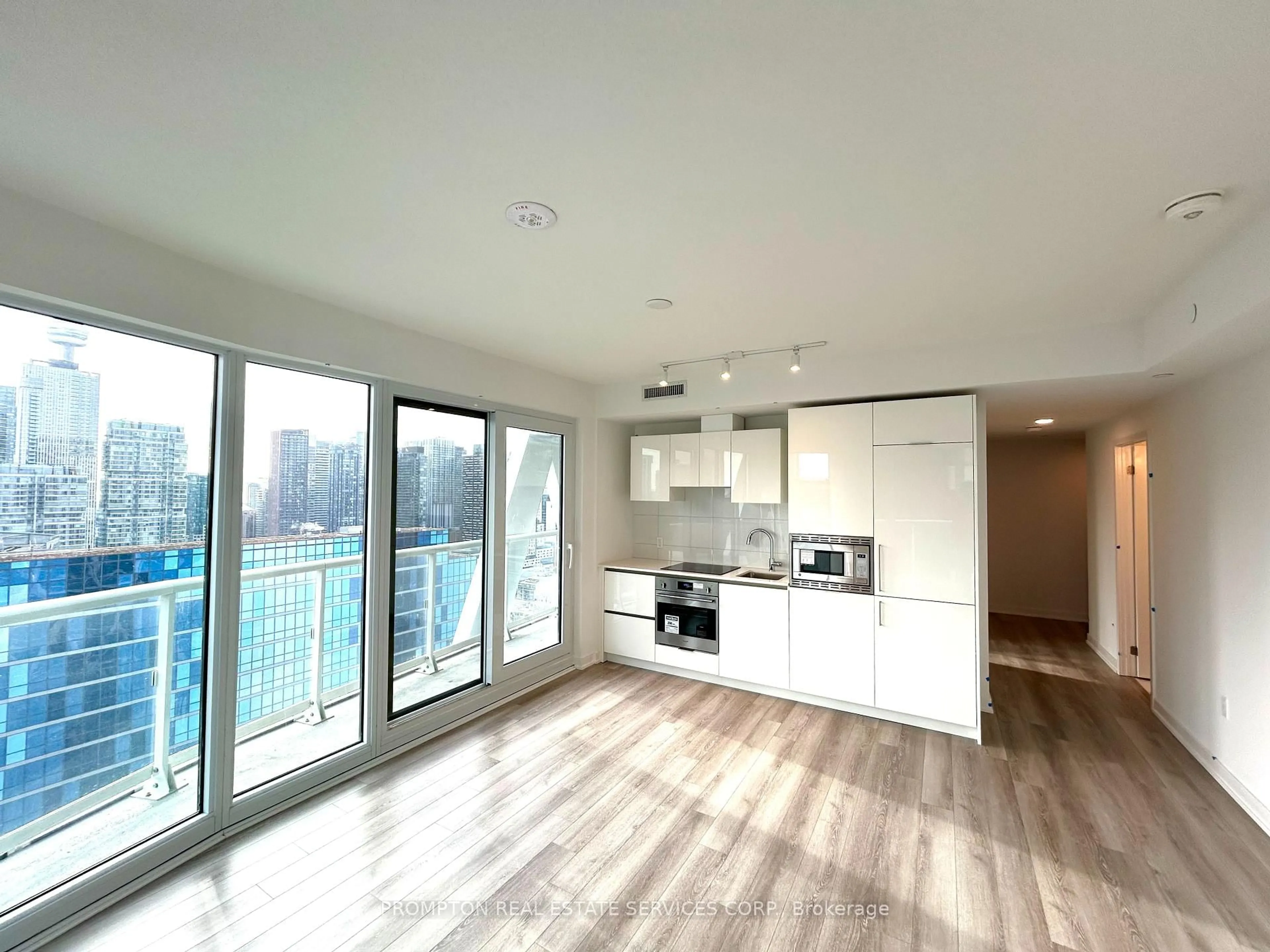 Unknown for 230 Simcoe St #2714, Toronto Ontario M5T 0G7