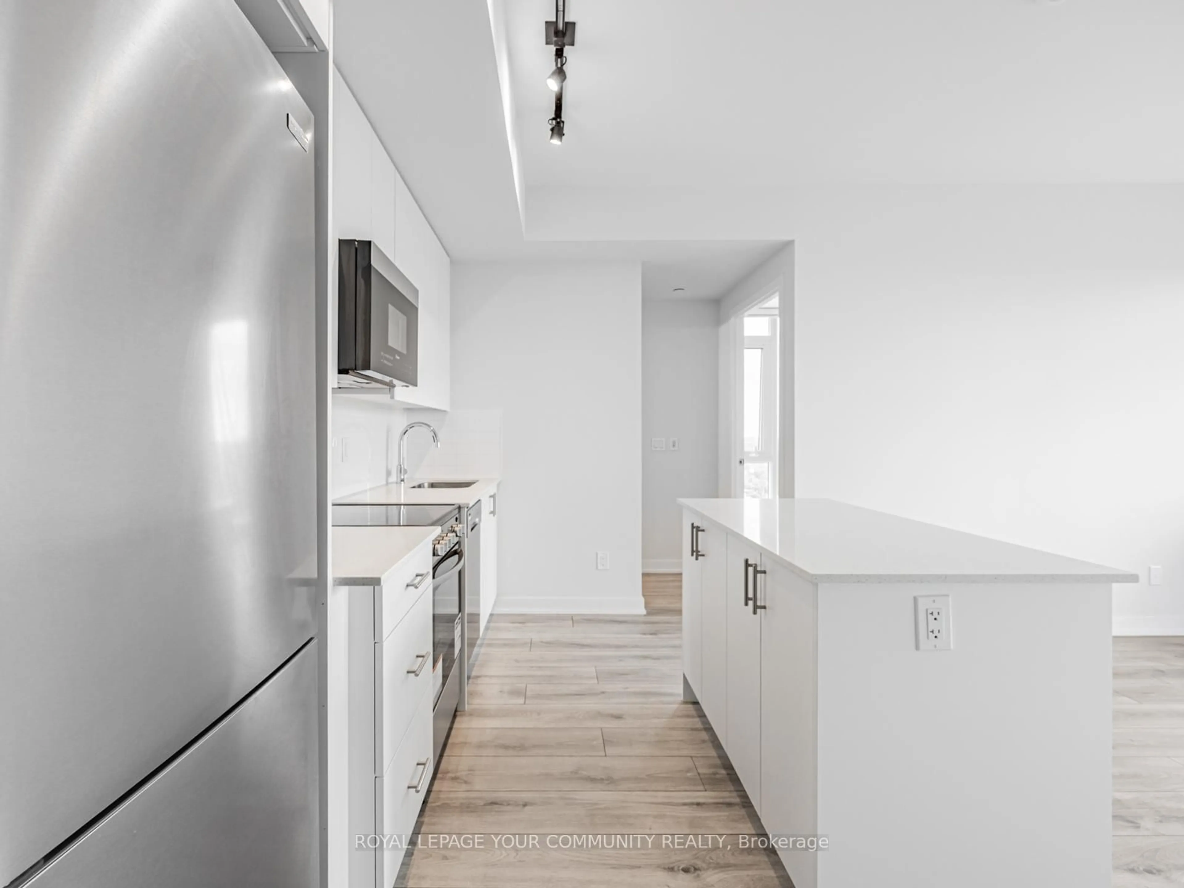 Standard kitchen, unknown for 15 Ellerslie Ave #2405, Toronto Ontario M2N 0L7