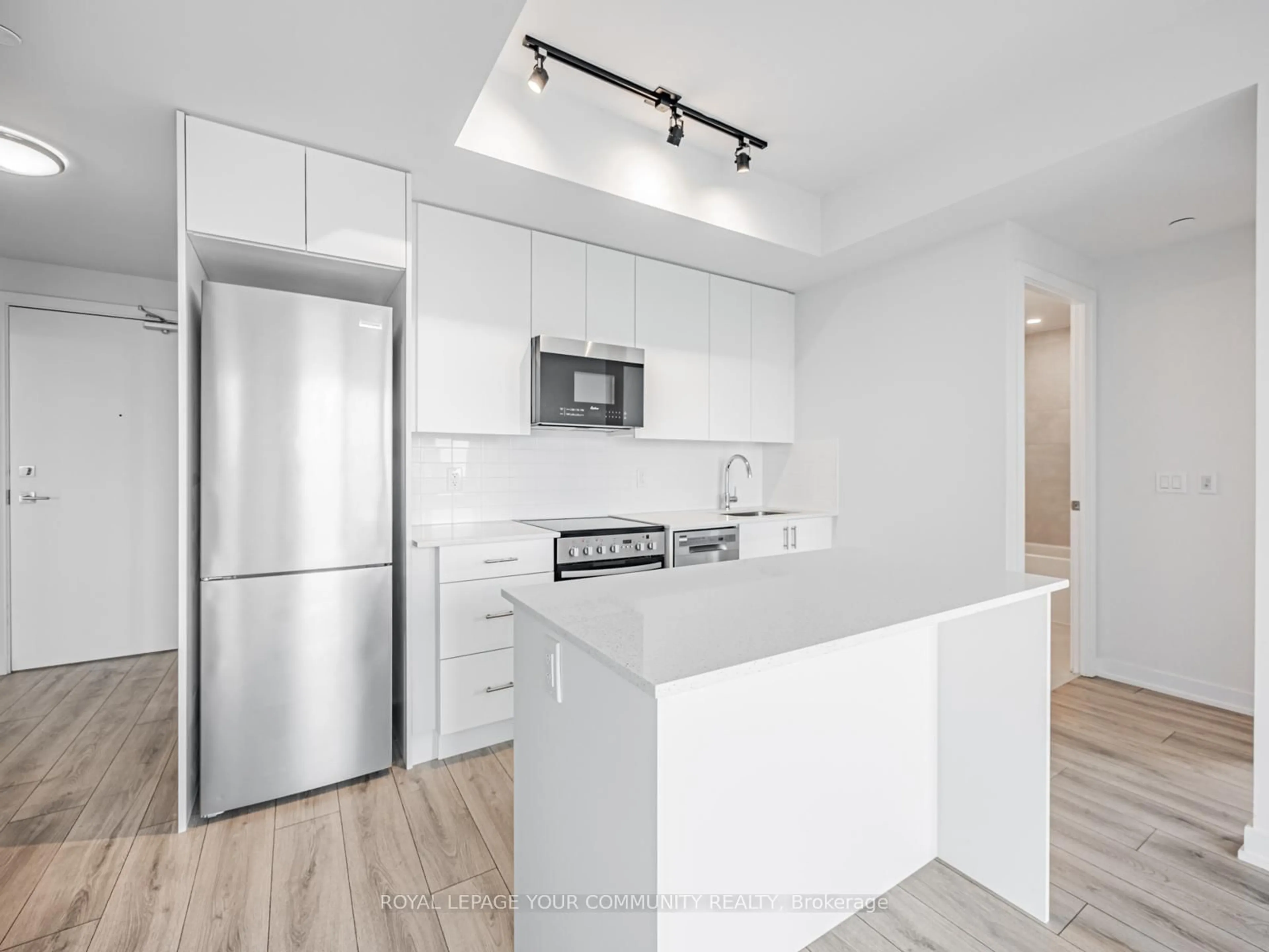 Standard kitchen, unknown for 15 Ellerslie Ave #2405, Toronto Ontario M2N 0L7