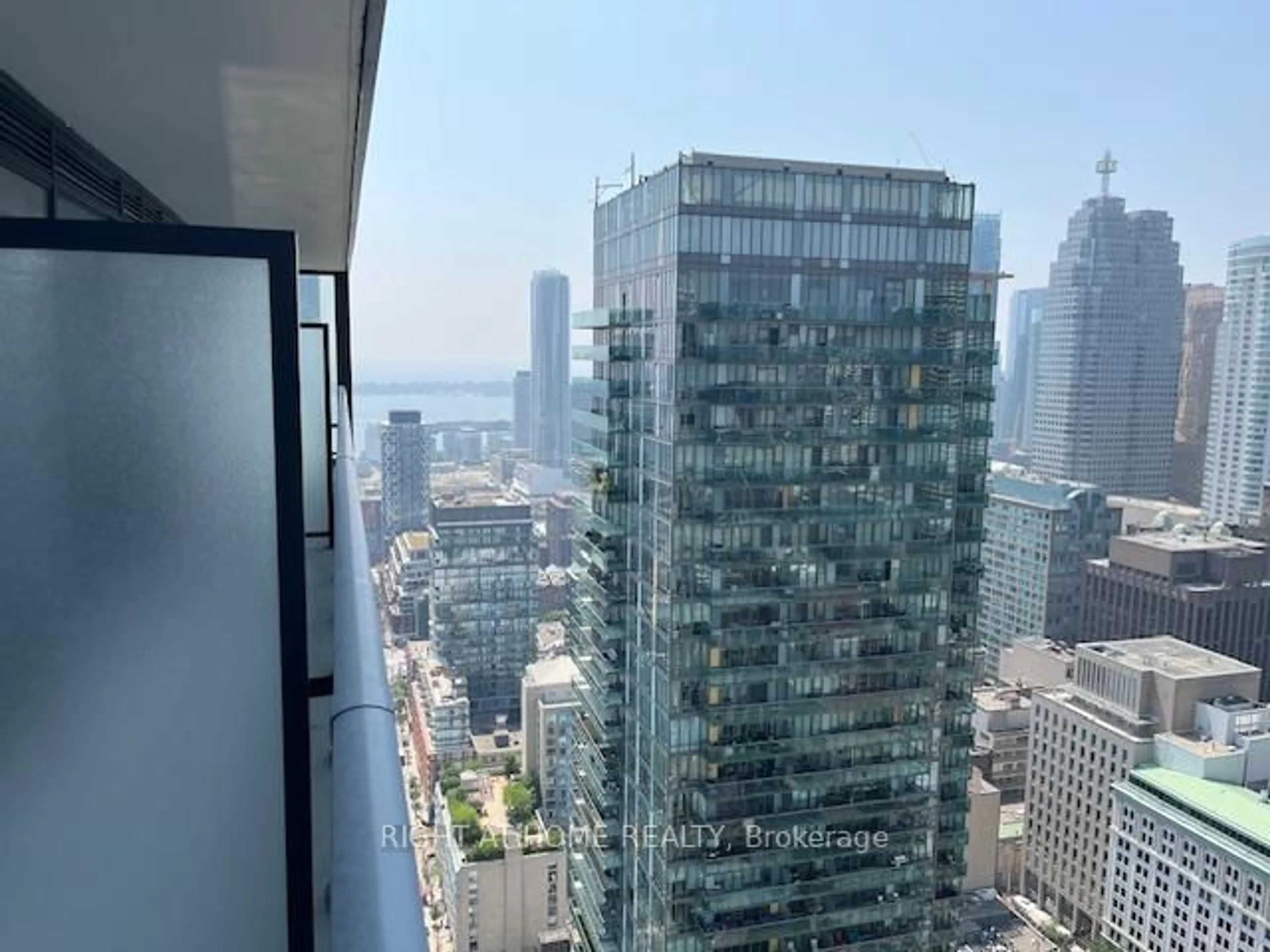 Unknown for 89 CHURCH St #4801, Toronto Ontario M5C 0B7