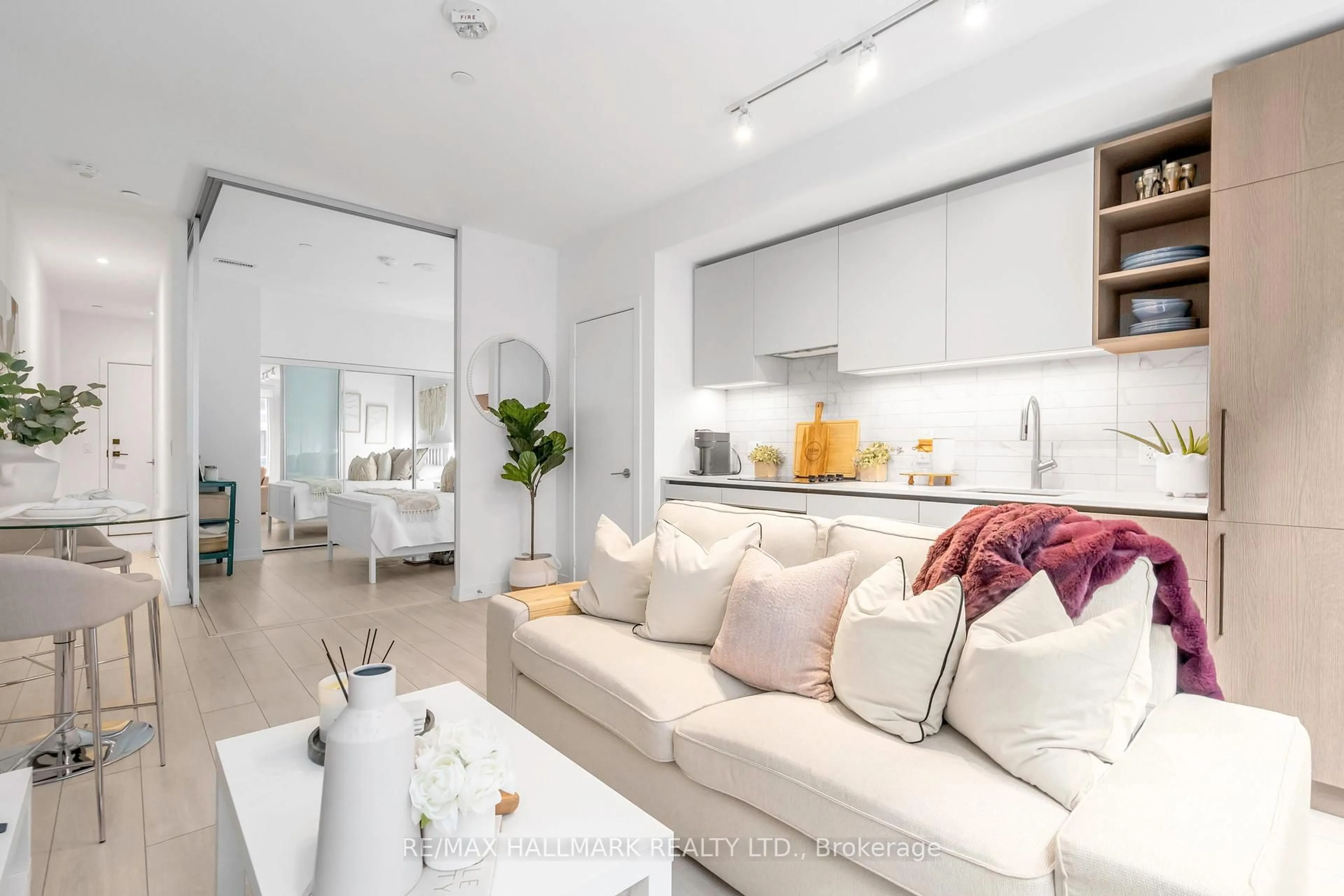 Unknown for 55 MERCER St #619, Toronto Ontario M5V 0W4