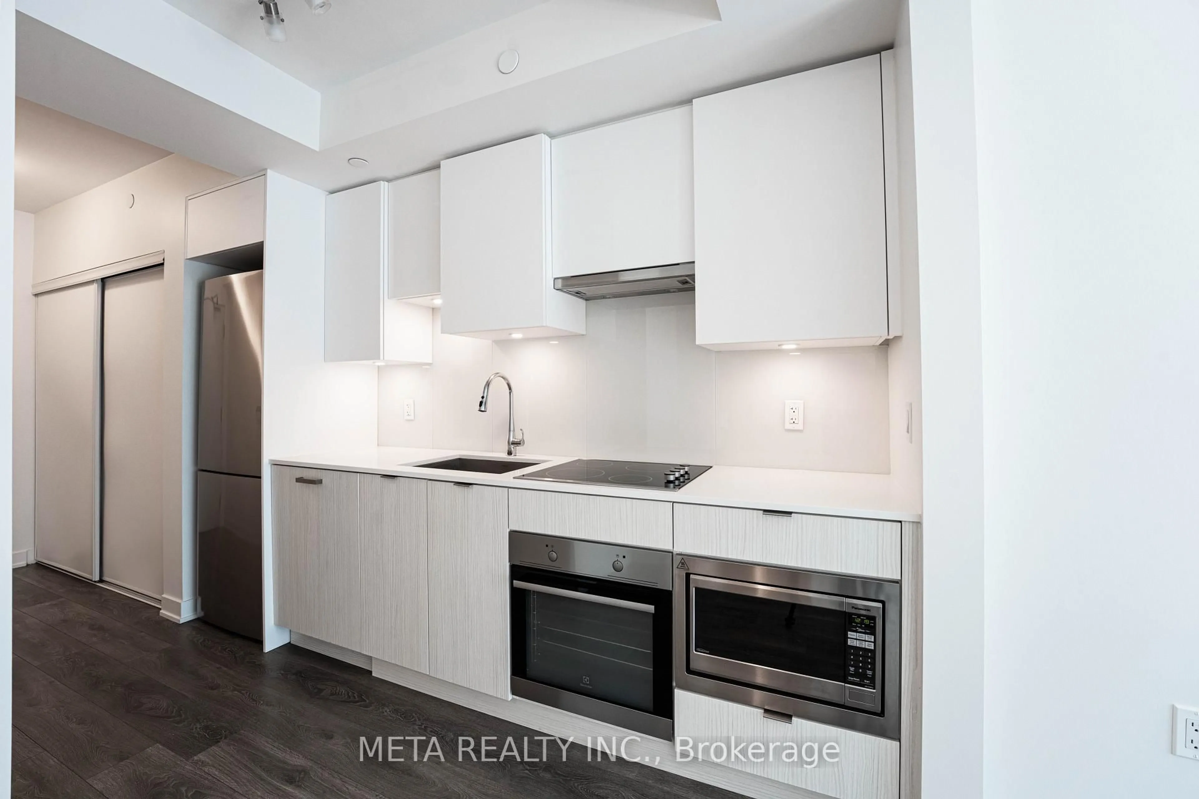Unknown for 99 Broadway Ave #3606, Toronto Ontario M4P 0E3
