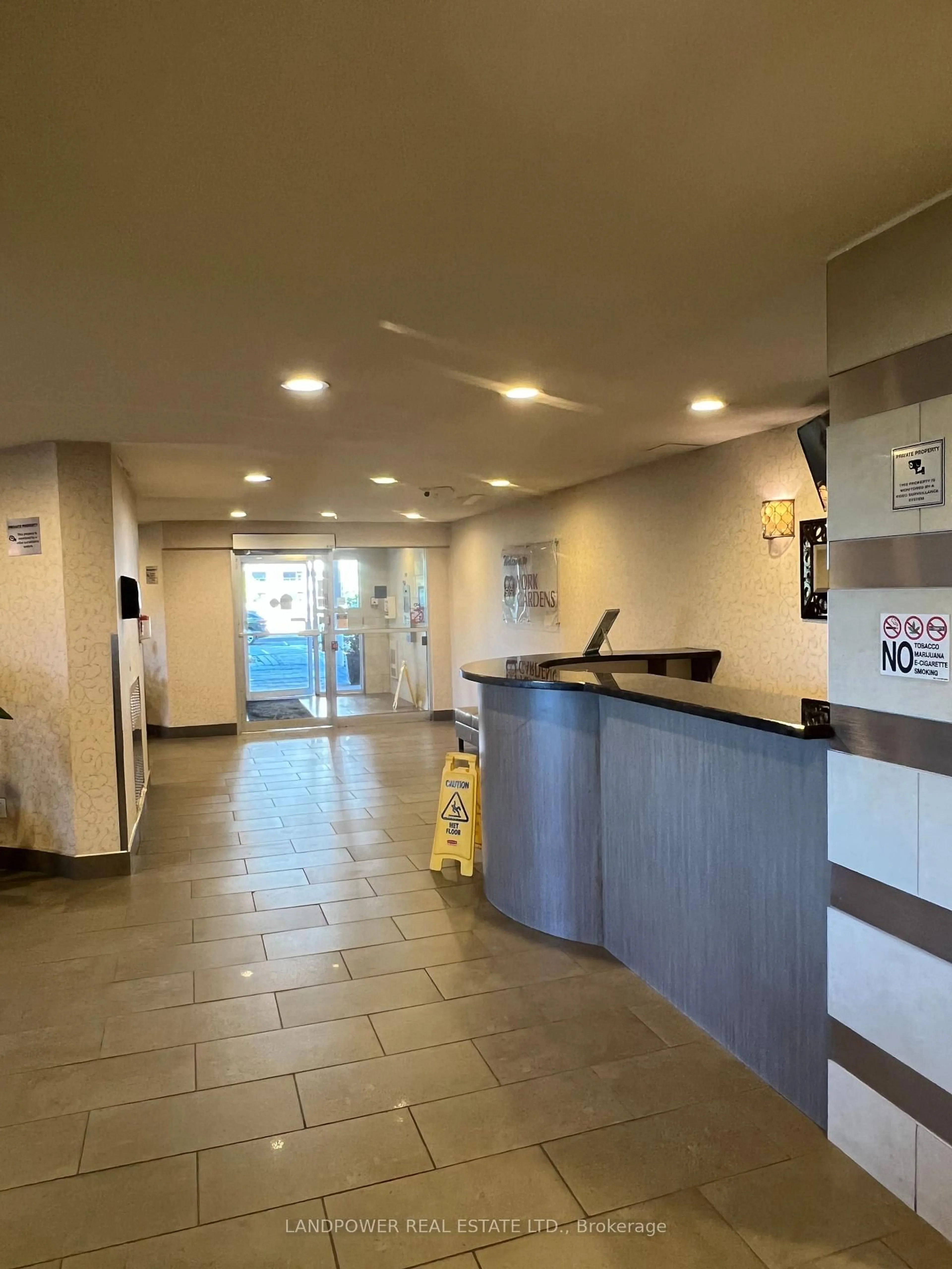 Lobby for 5 Parkway Forest Dr #511, Toronto Ontario M2J 1L2