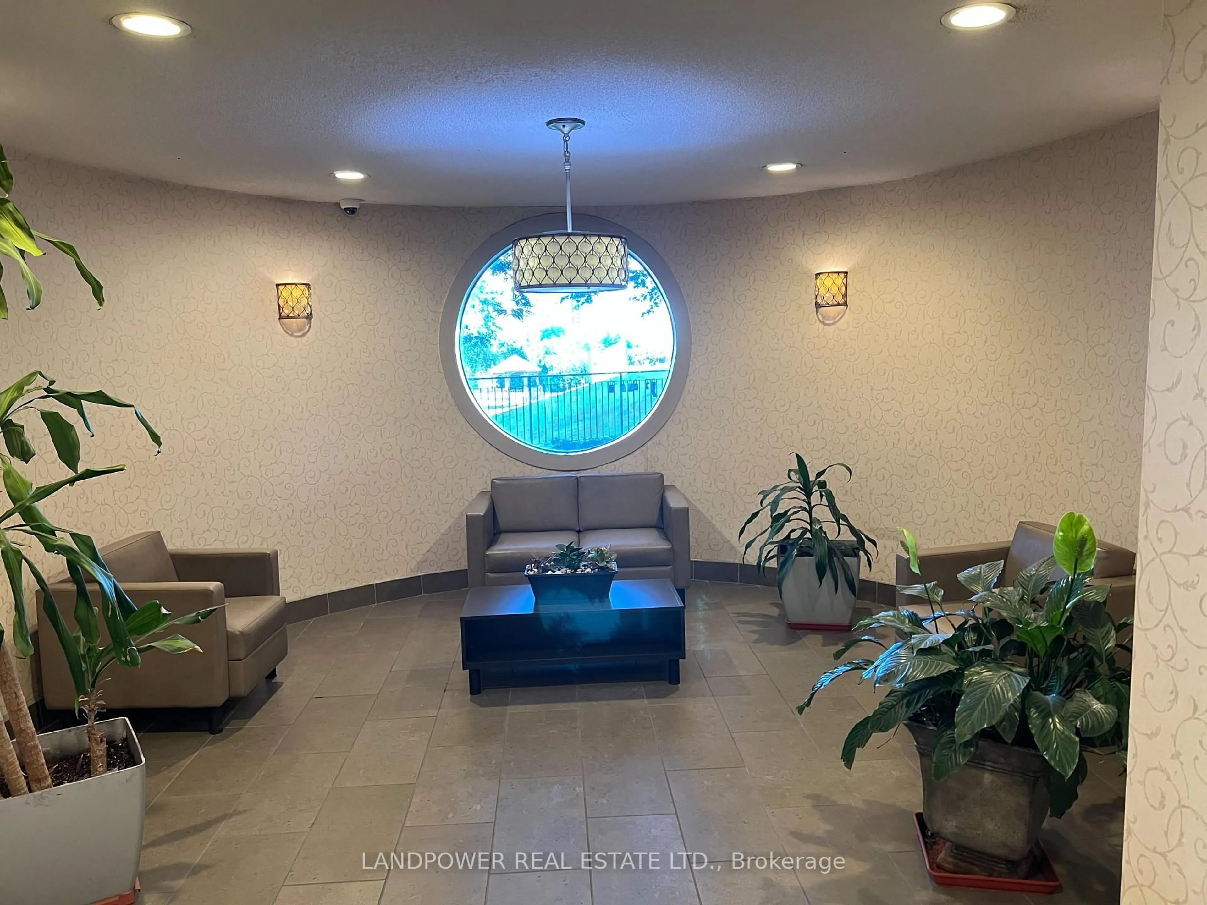 Lobby for 5 Parkway Forest Dr #511, Toronto Ontario M2J 1L2