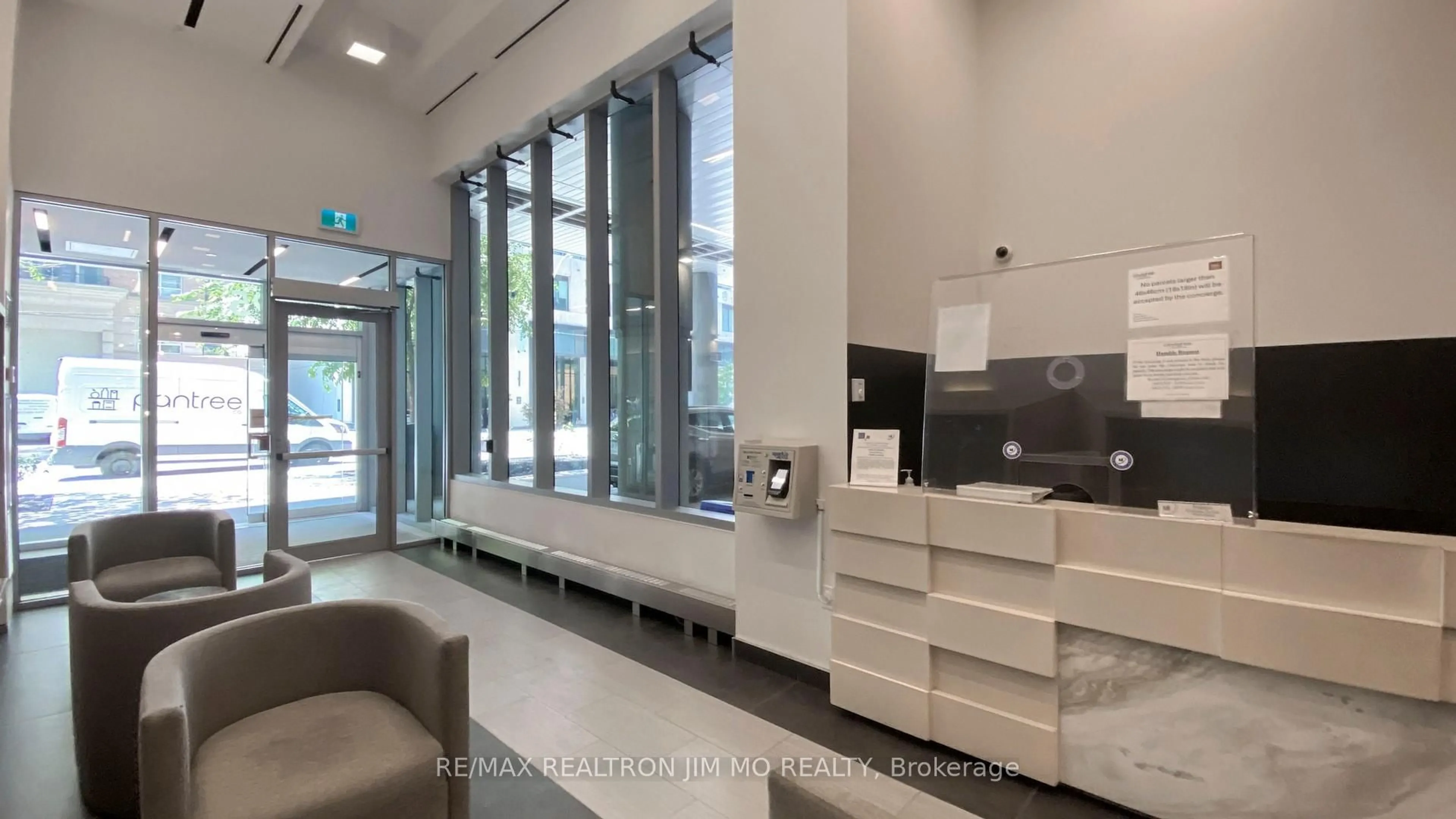 Unknown for 195 Redpath Ave #2205, Toronto Ontario M4P 0E4