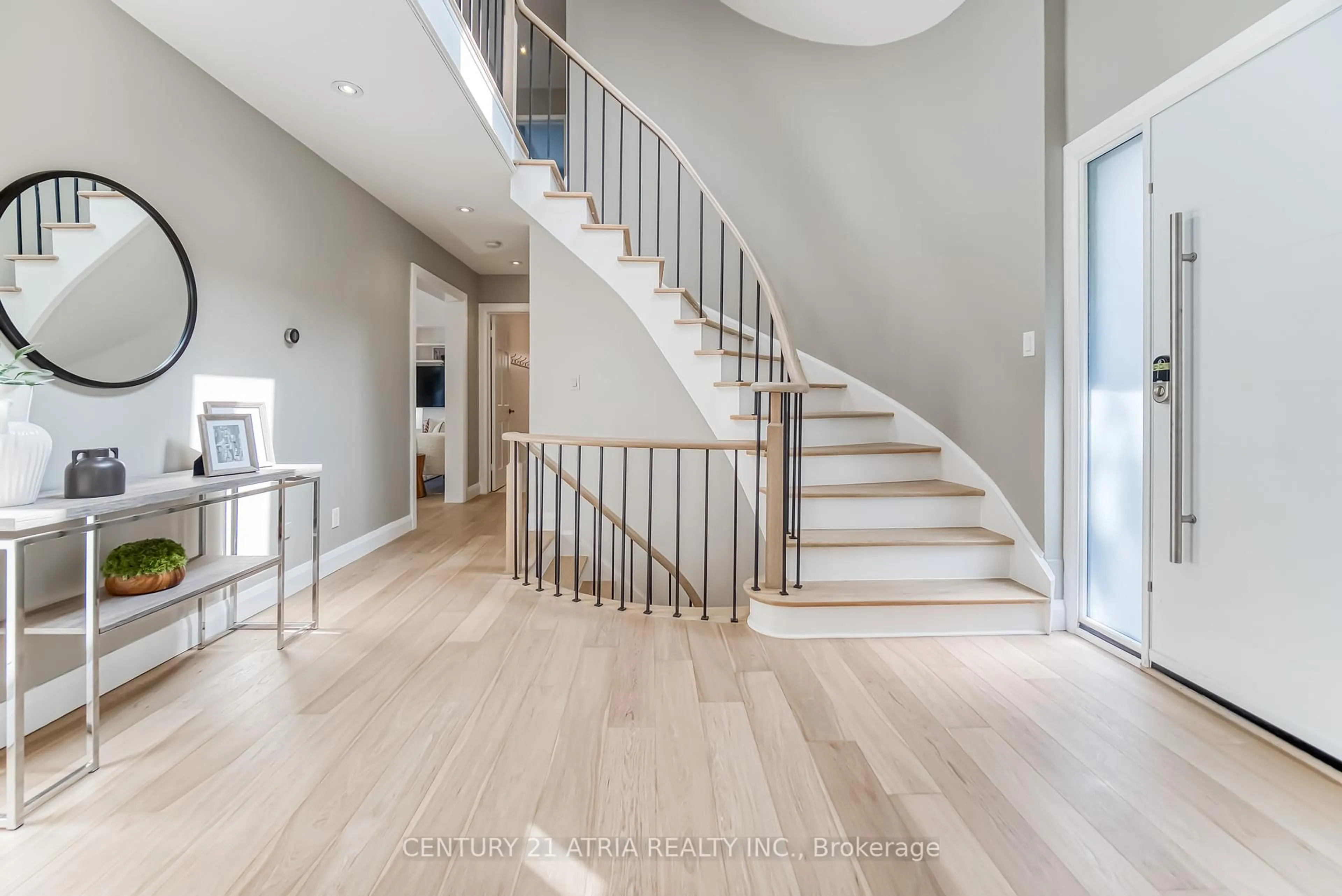Unknown for 56 Magpie Cres, Toronto Ontario M2L 2E5