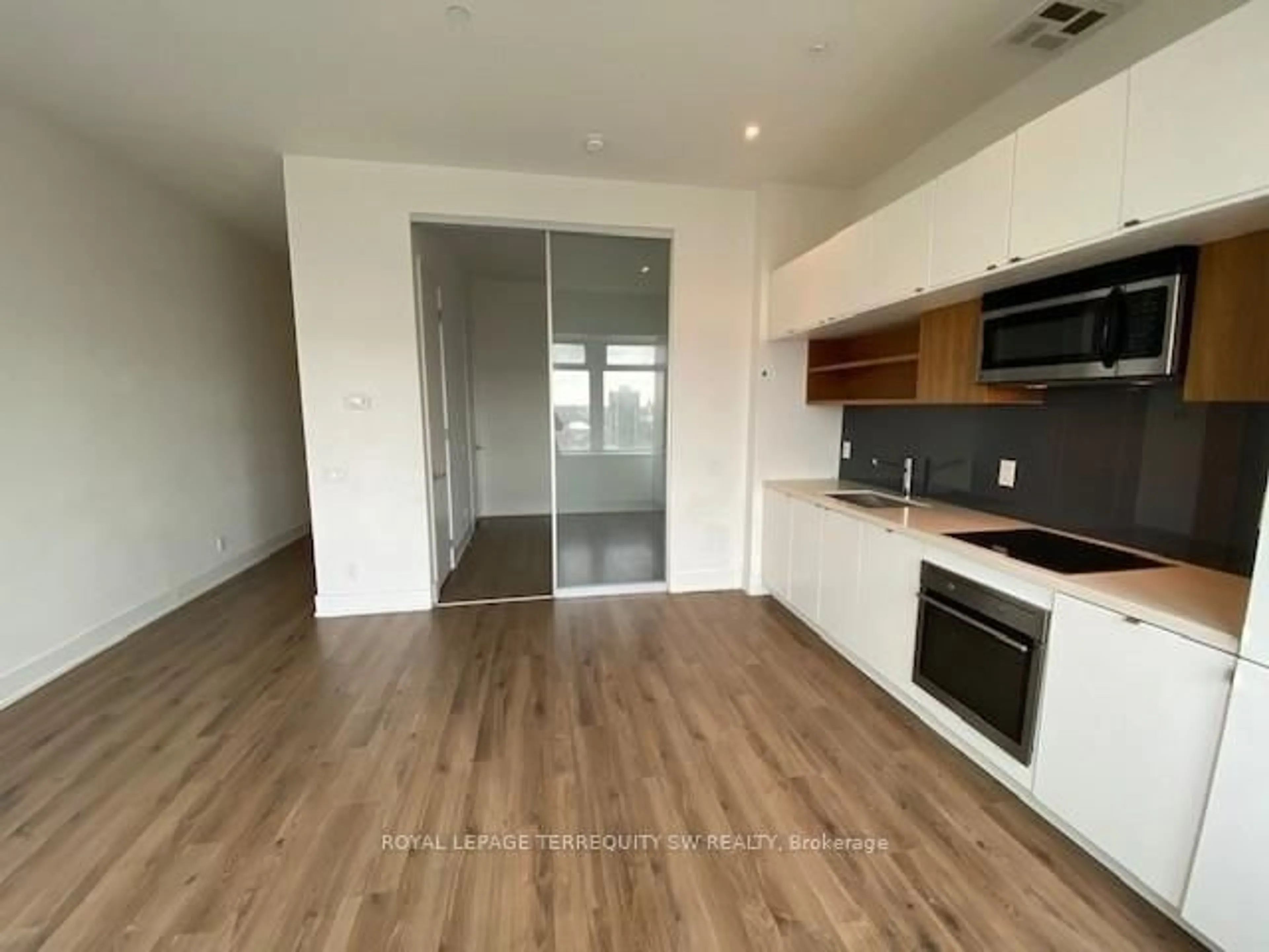 A pic of a room for 111 St. Clair Ave #1227, Toronto Ontario M4V 1N5
