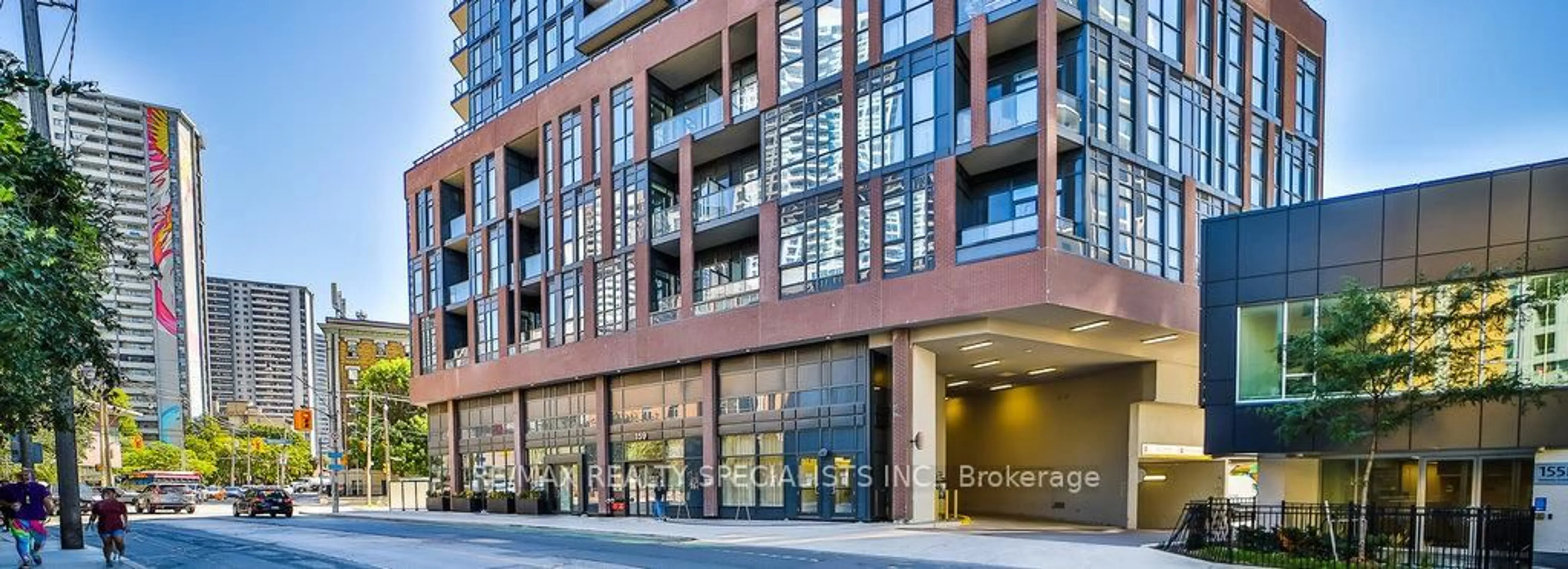 Indoor foyer for 159 Wellesley St #404, Toronto Ontario M4Y 0H5