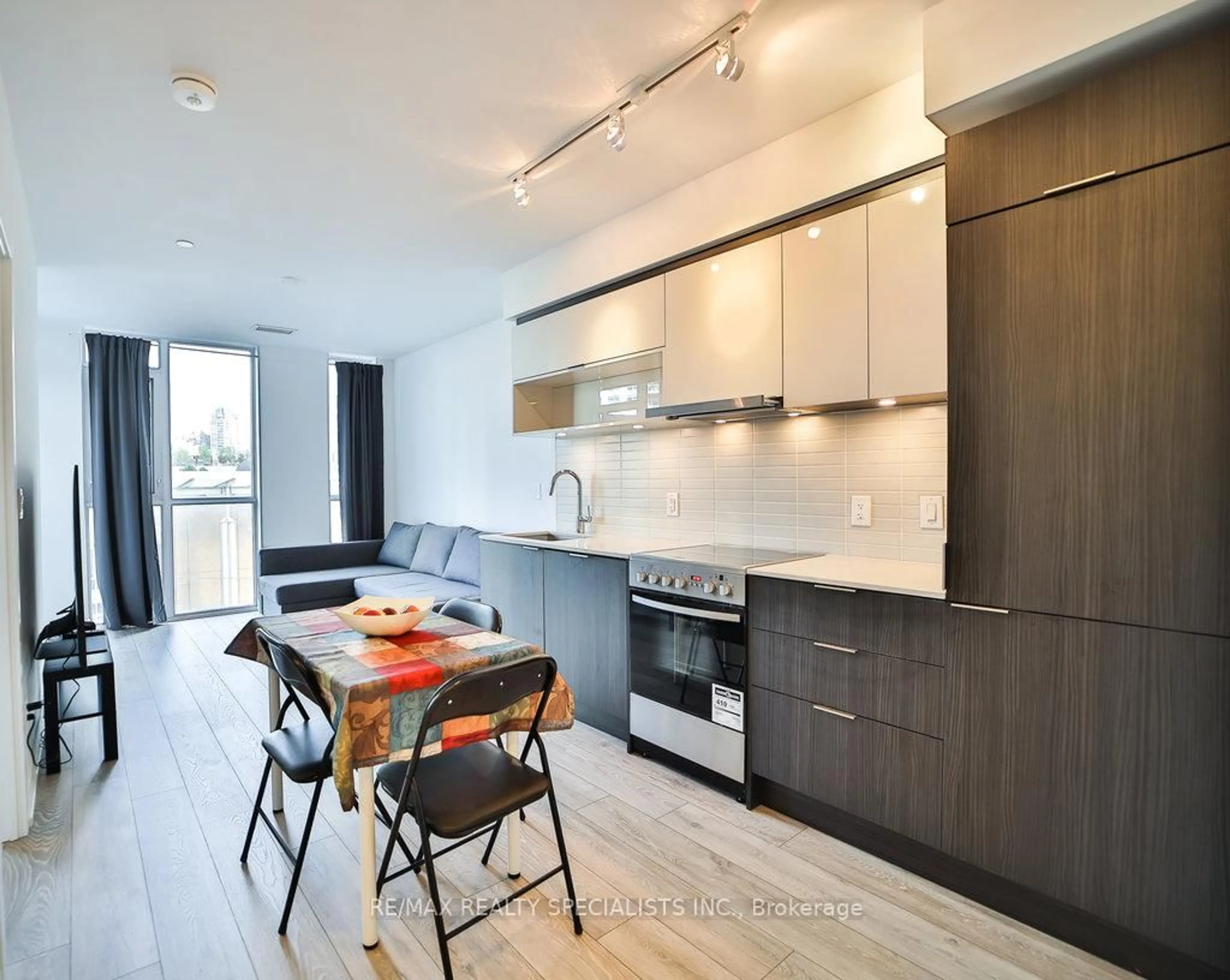 Open concept kitchen, unknown for 159 Wellesley St #404, Toronto Ontario M4Y 0H5