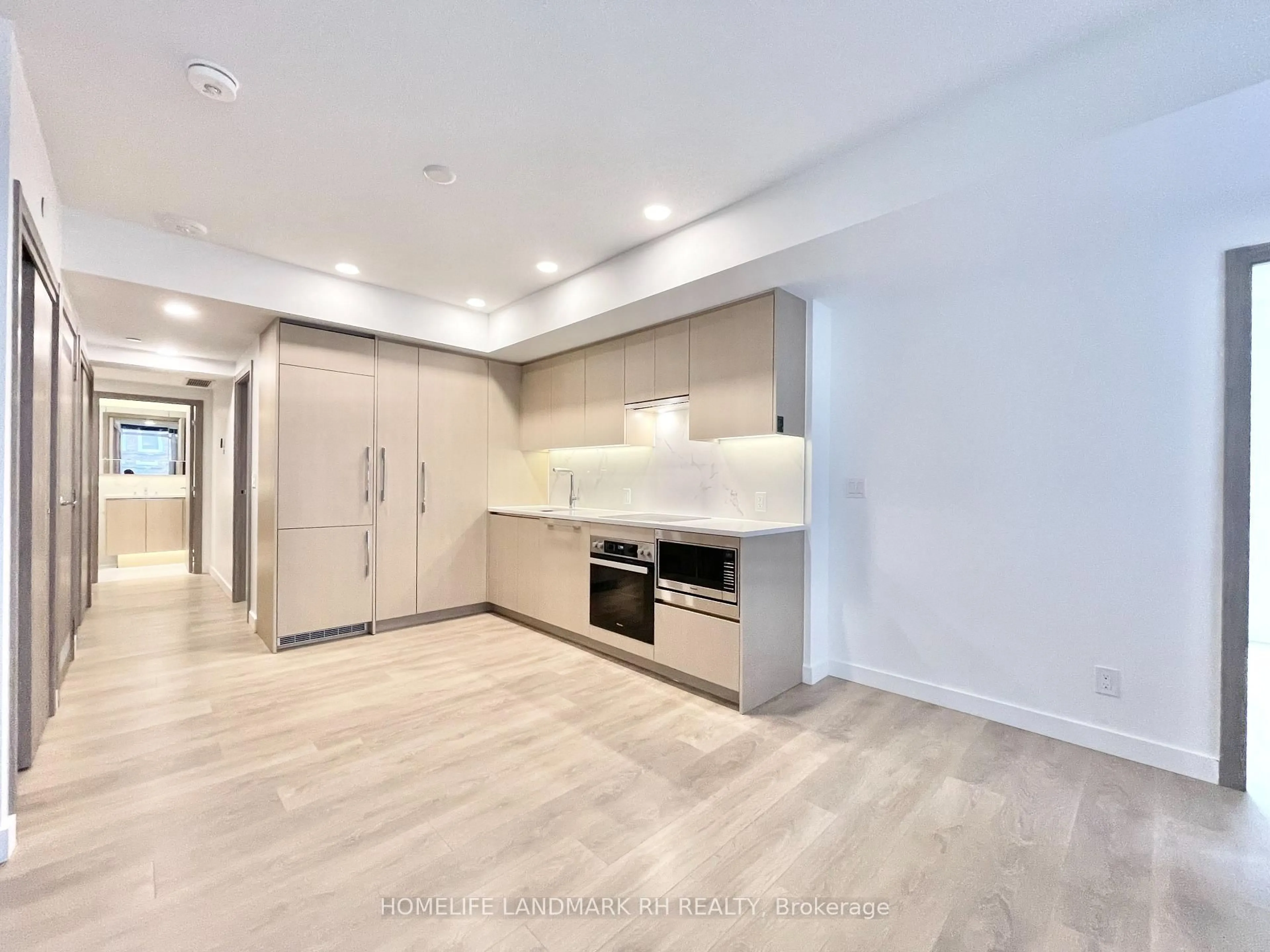 Open concept kitchen, unknown for 38 Widmer St #706, Toronto Ontario M5V 0P7