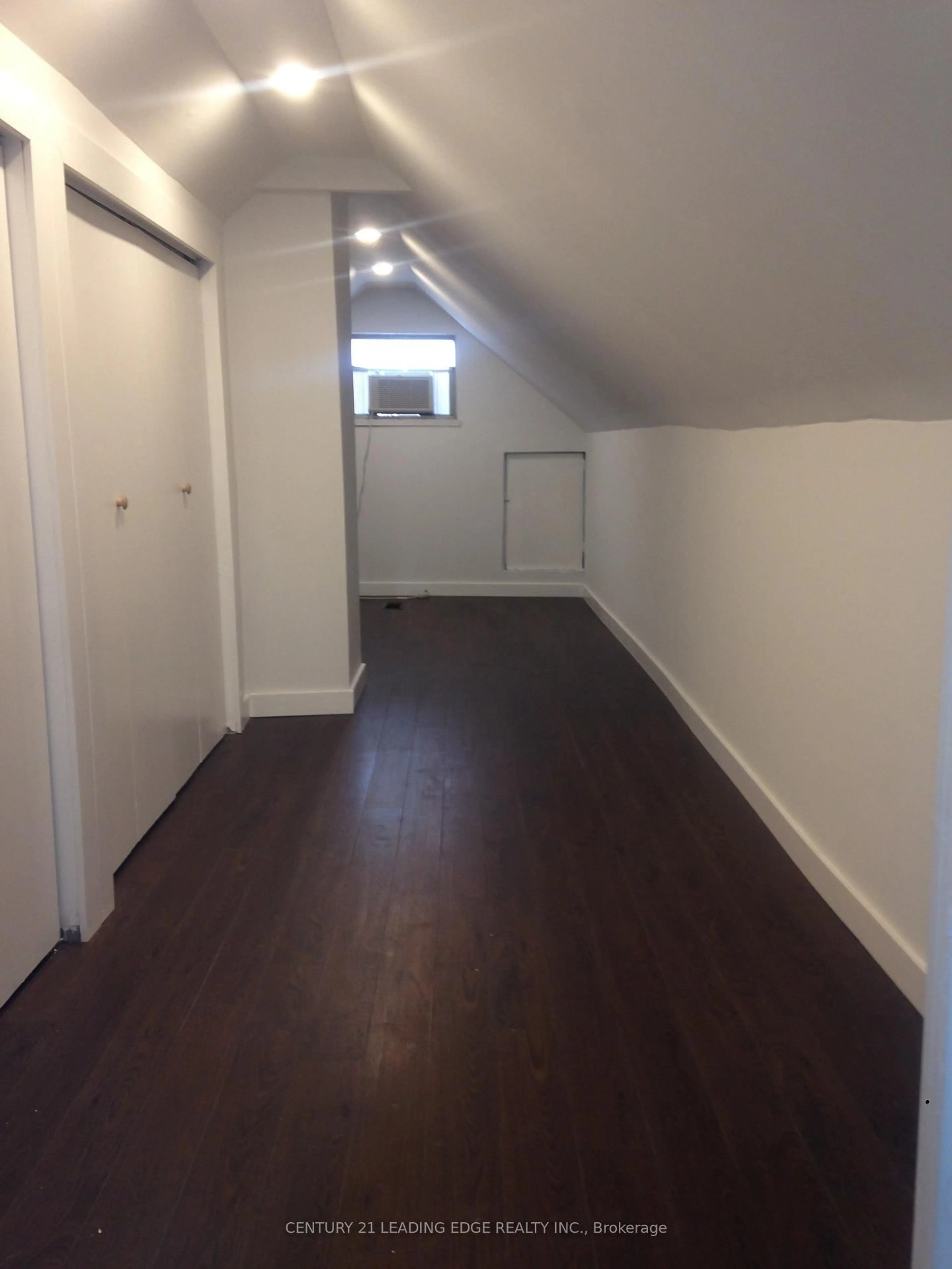 A pic of a room for 360A Lawrence Ave, Toronto Ontario M5M 1B7