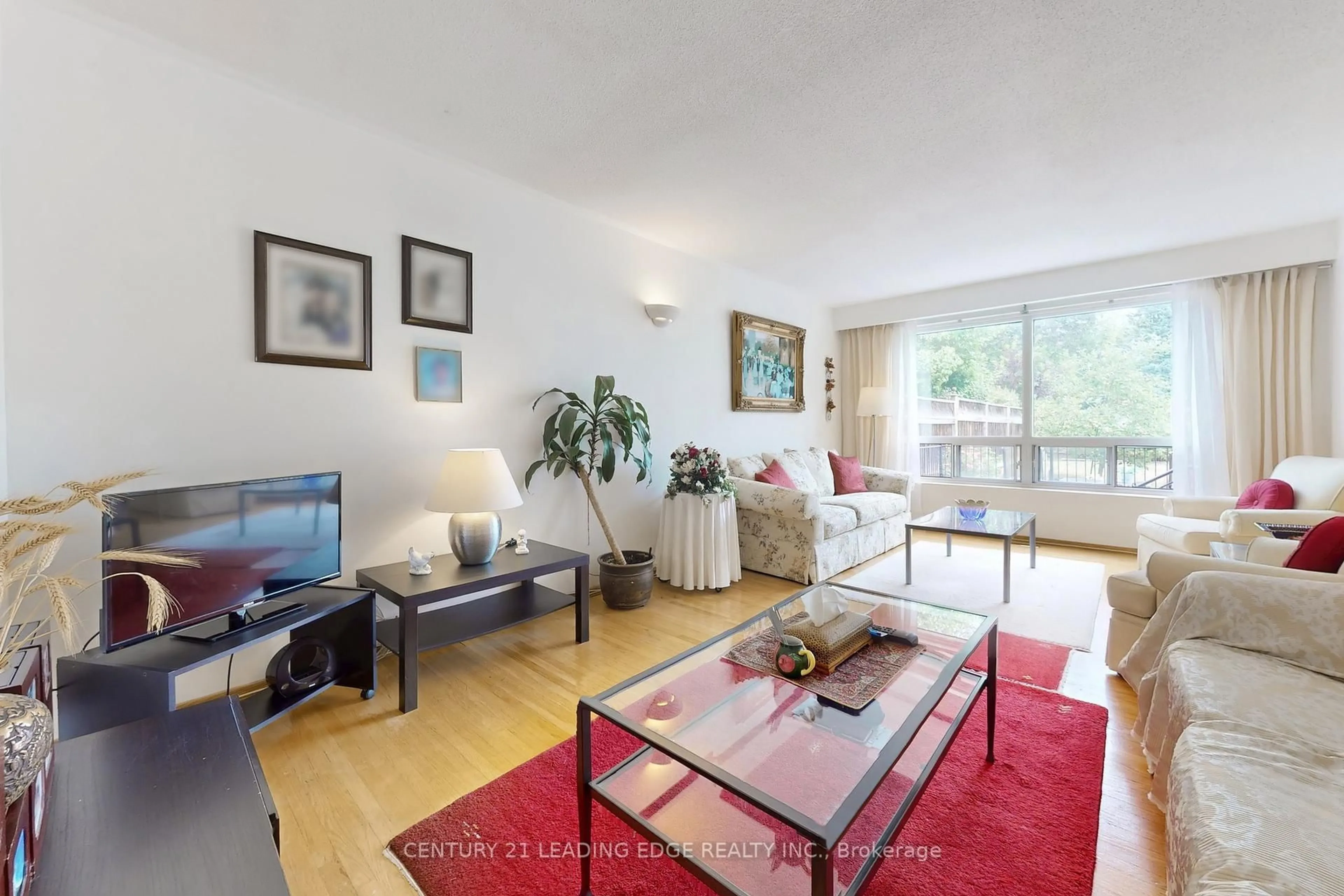 Living room with furniture, unknown for 47 Crossbow Cres, Toronto Ontario M2J 3M3