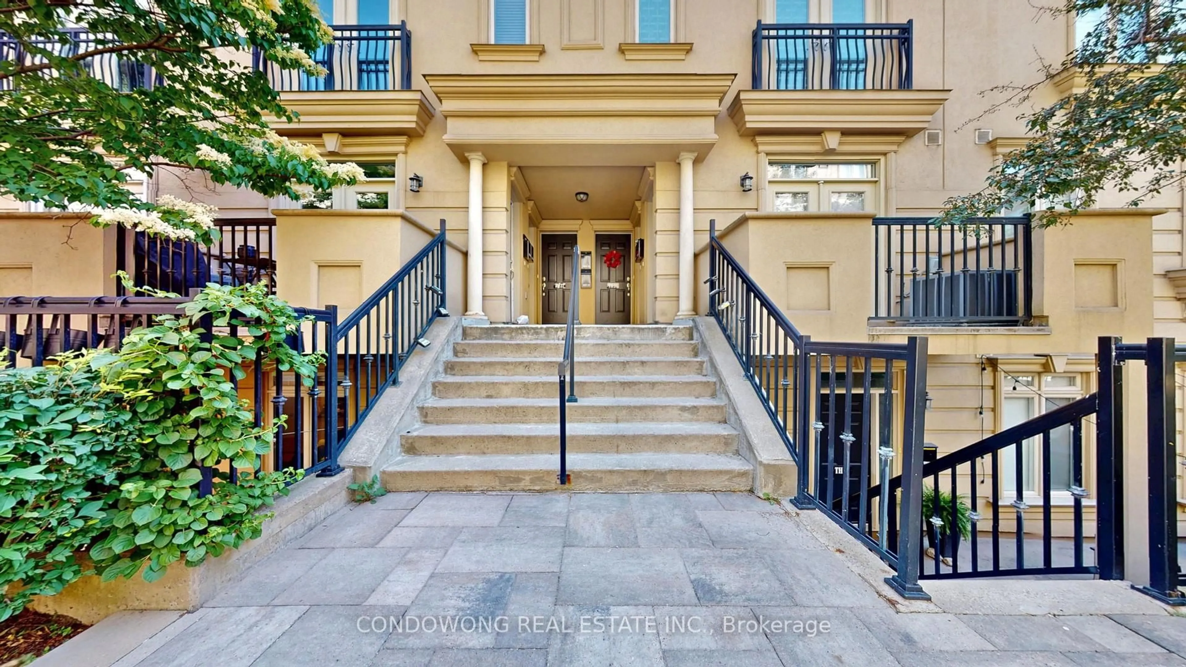 Unknown for 78 Carr St #25, Toronto Ontario M5T 1B7