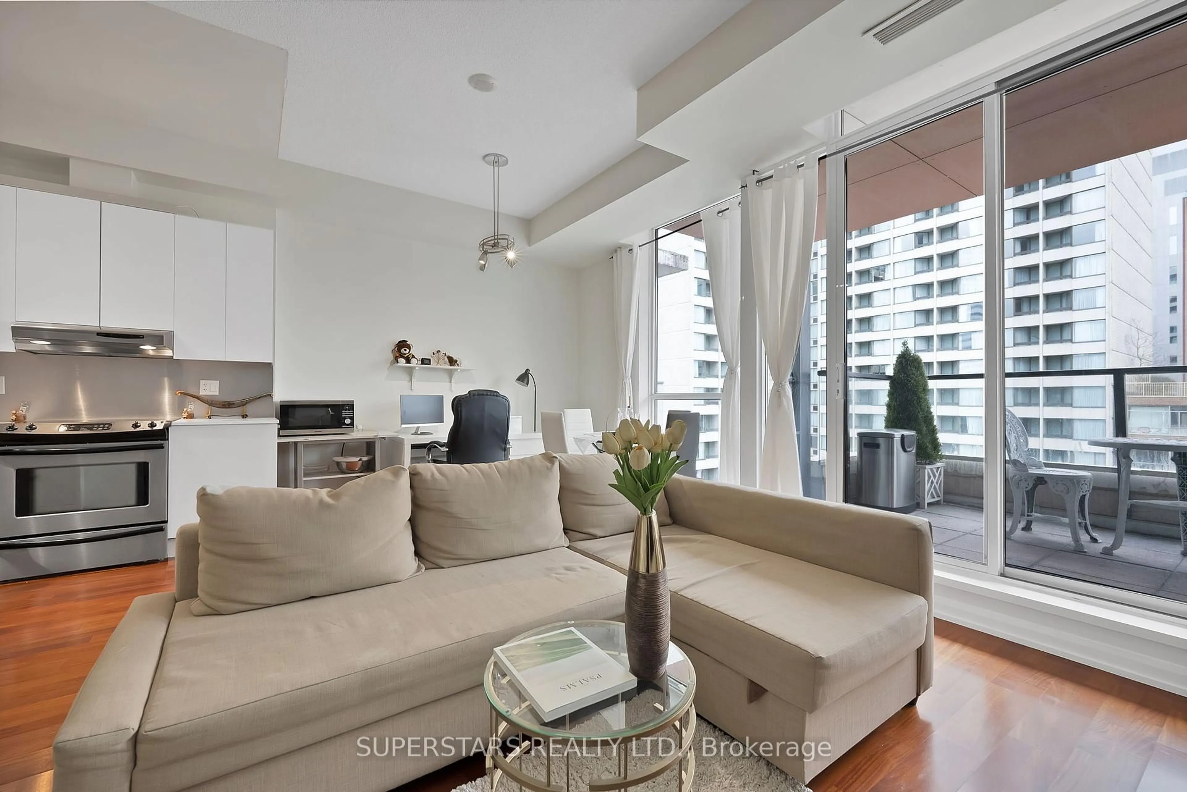 Living room with furniture, unknown for 111 Elizabeth St #1820, Toronto Ontario M5G 1P7