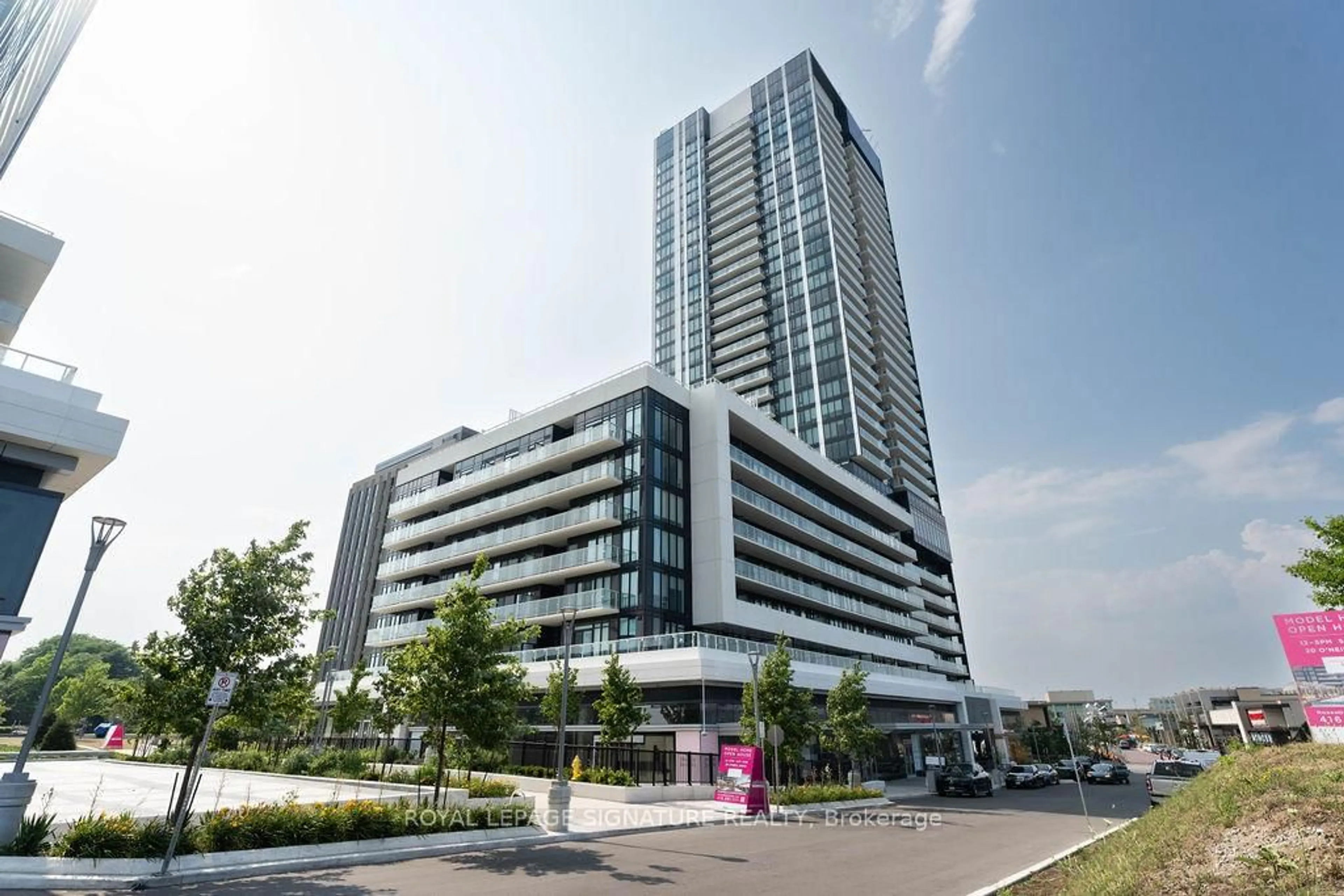 Indoor foyer for 50 O'Neill Rd #2806, Toronto Ontario M3C 0H1