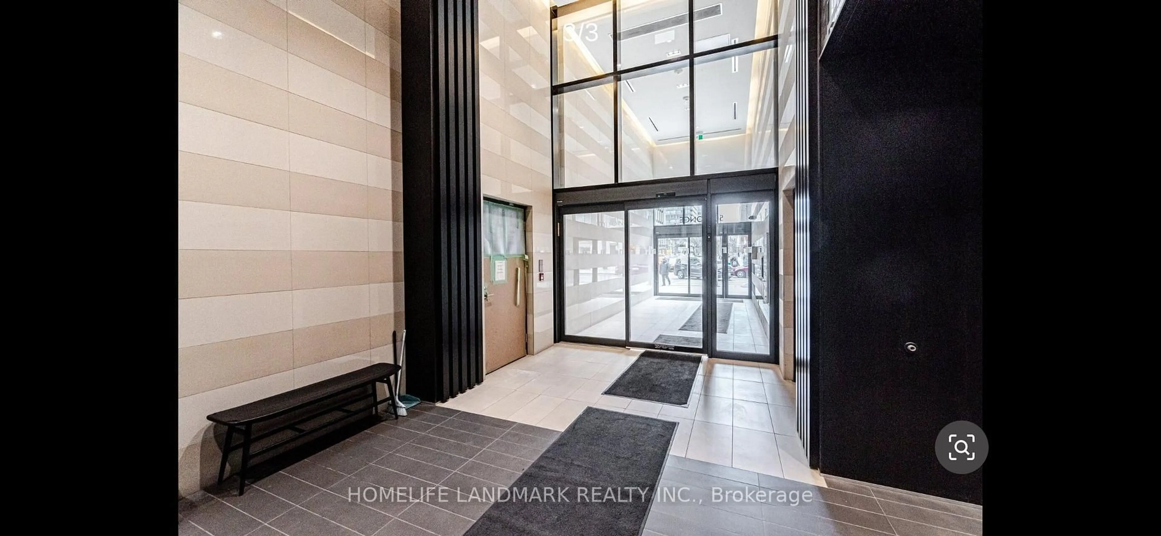 Indoor foyer for 501 Yonge St #2009, Toronto Ontario M4Y 0G8