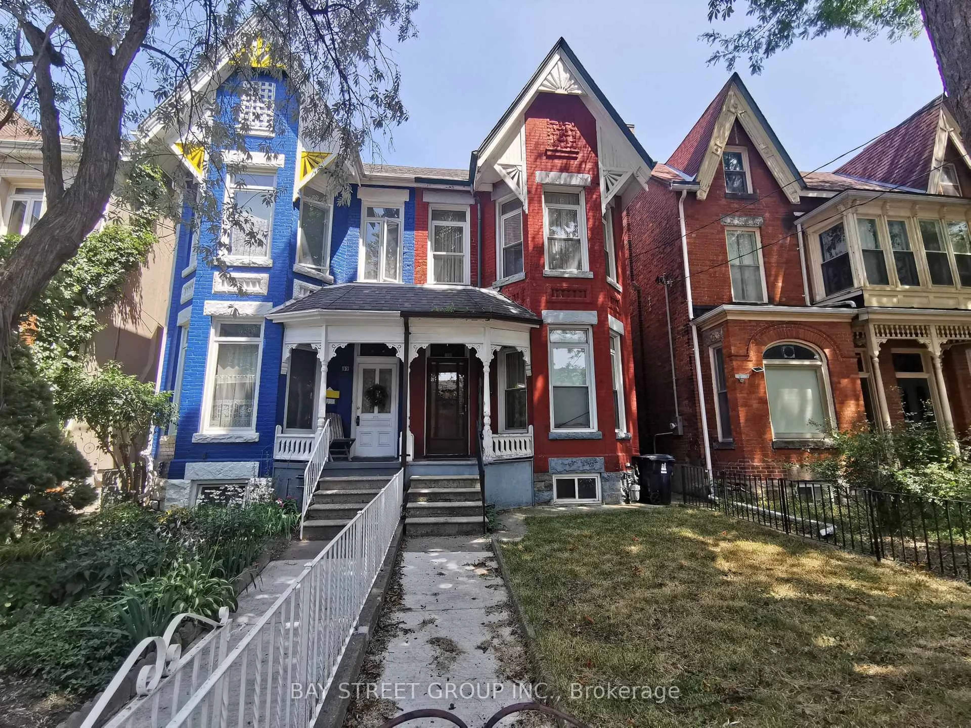 Home with brick exterior material, street for 35 Borden St, Toronto Ontario M5S 2M8