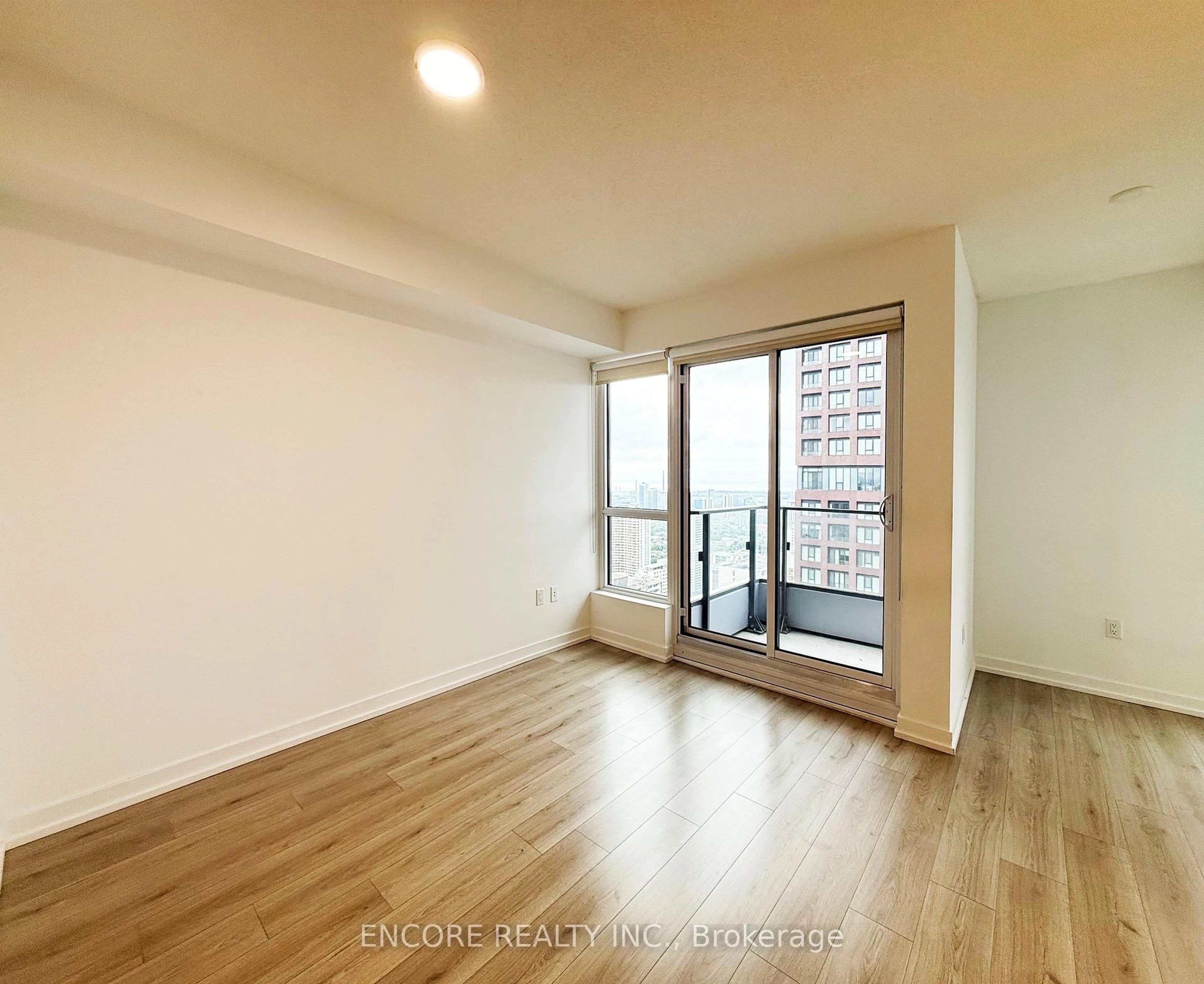 A pic of a room for 395 Bloor St #3801, Toronto Ontario M4W 3T1