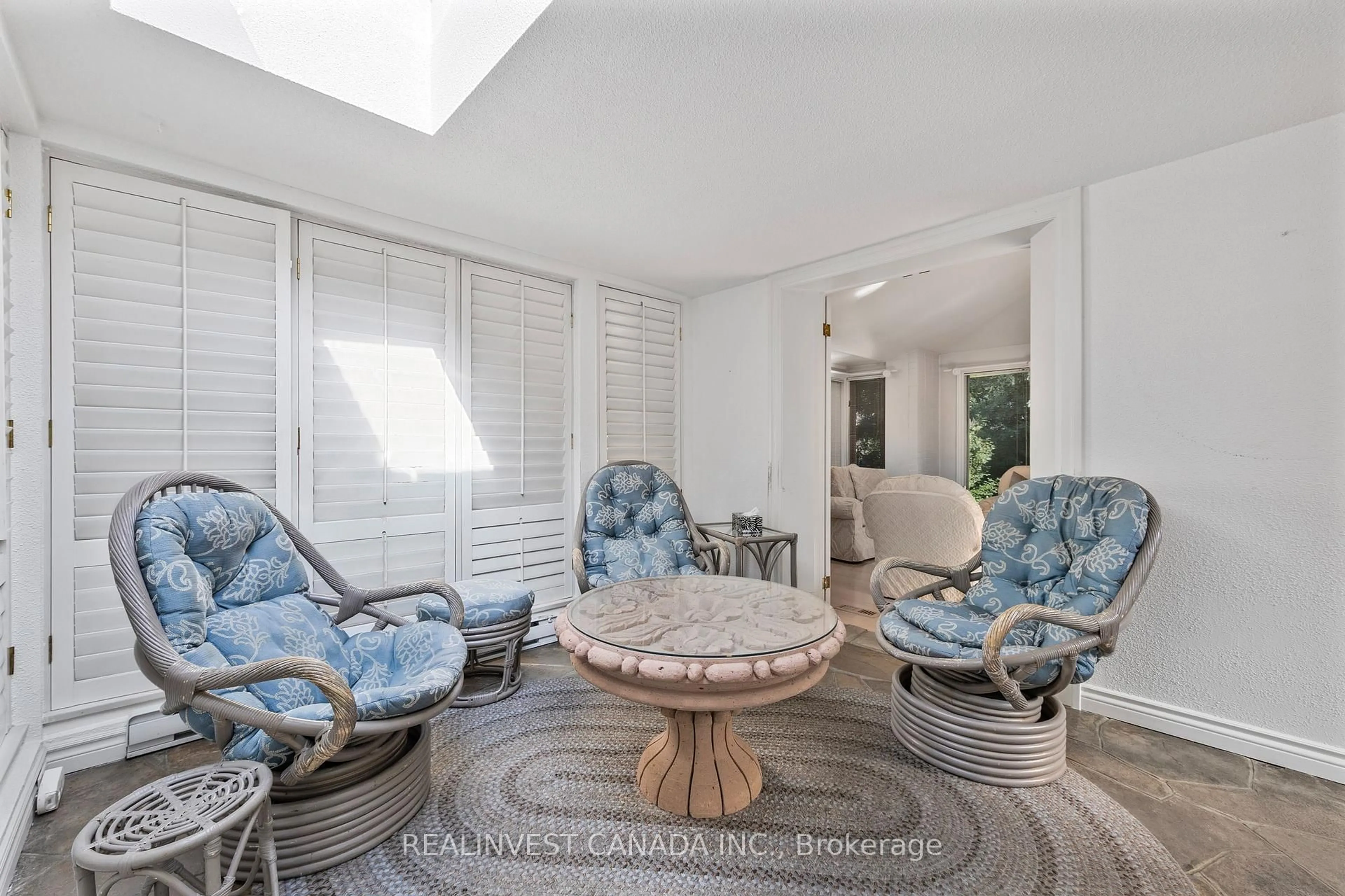 Living room with furniture, ceramic/tile floor for 110 Goulding Ave, Toronto Ontario M2M 1L4