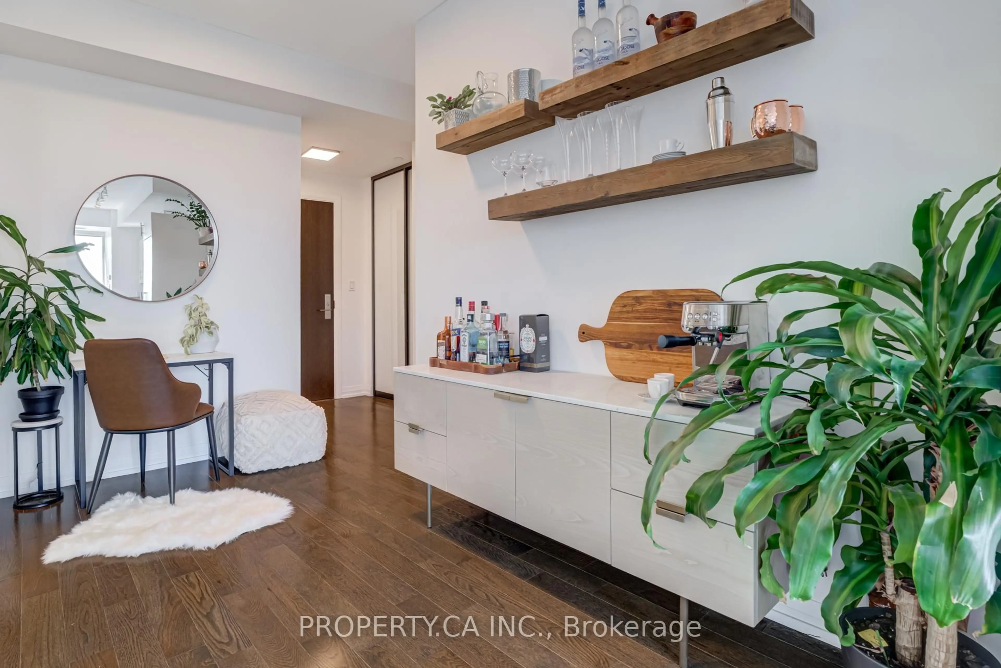 Contemporary bathroom, ceramic/tile floor for 460 Adelaide St #1228, Toronto Ontario M5A 1N6