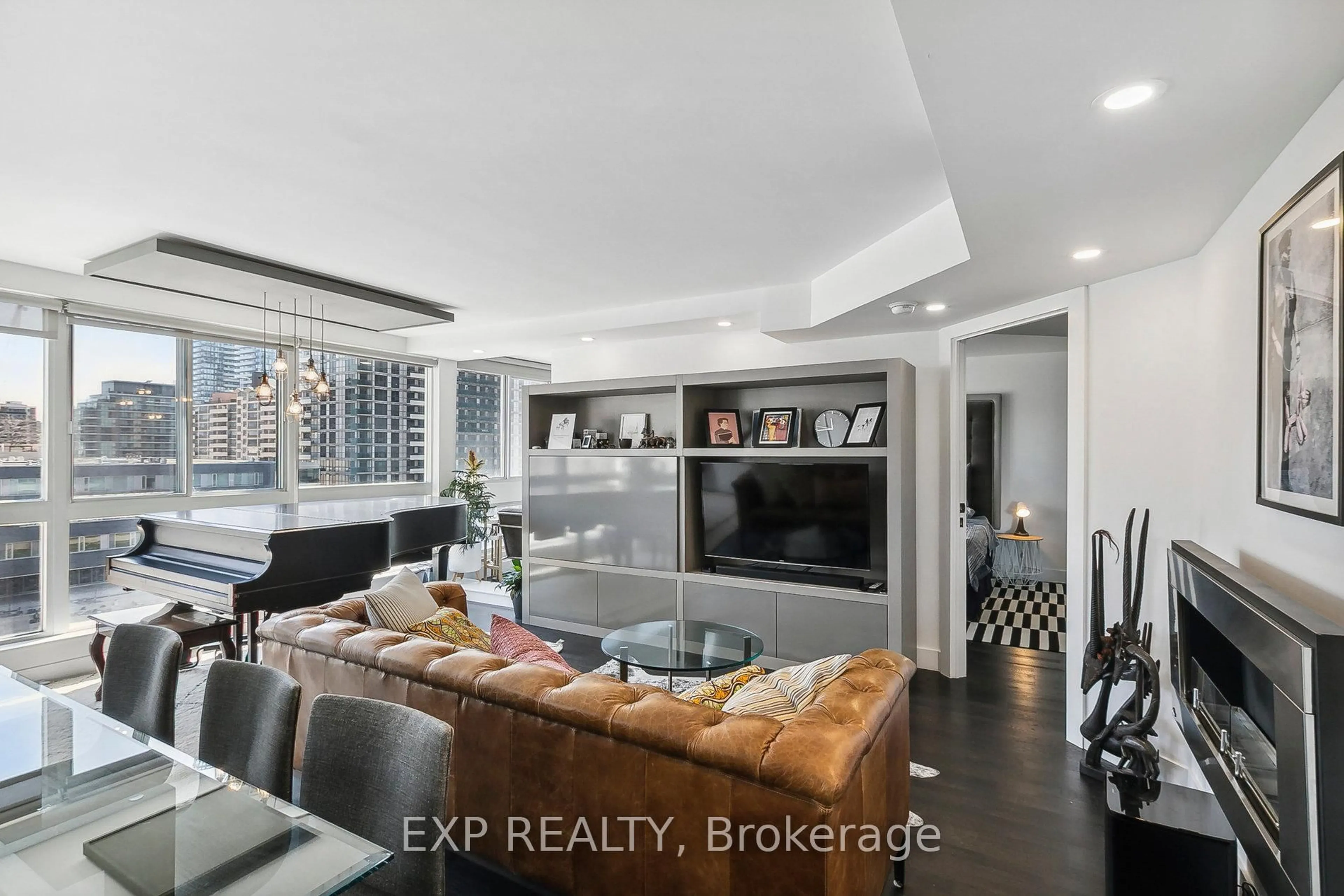 Unknown for 7 Broadway Ave #701, Toronto Ontario M4P 3C5