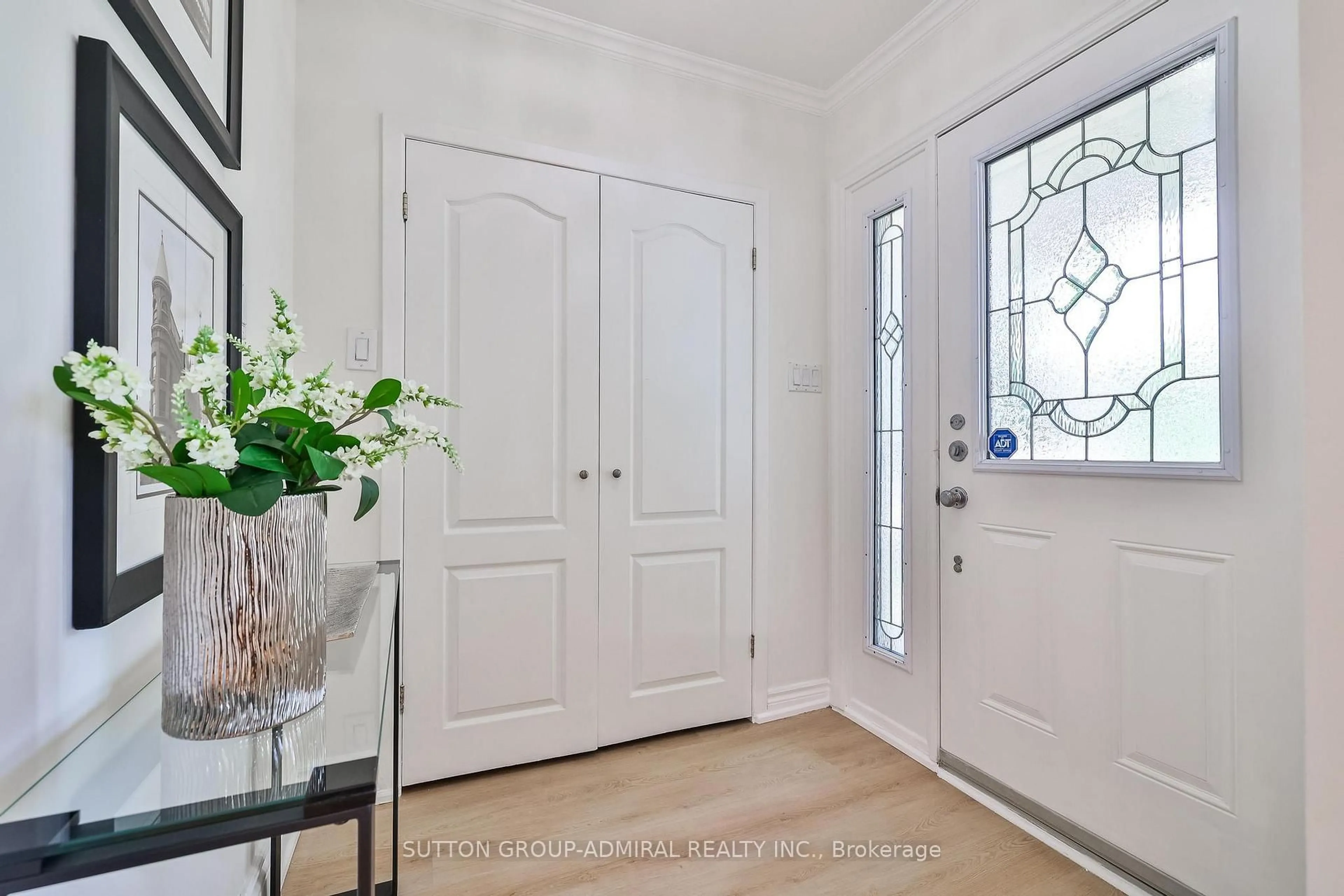Indoor entryway for 161 Ranee Ave, Toronto Ontario M6A 1N3