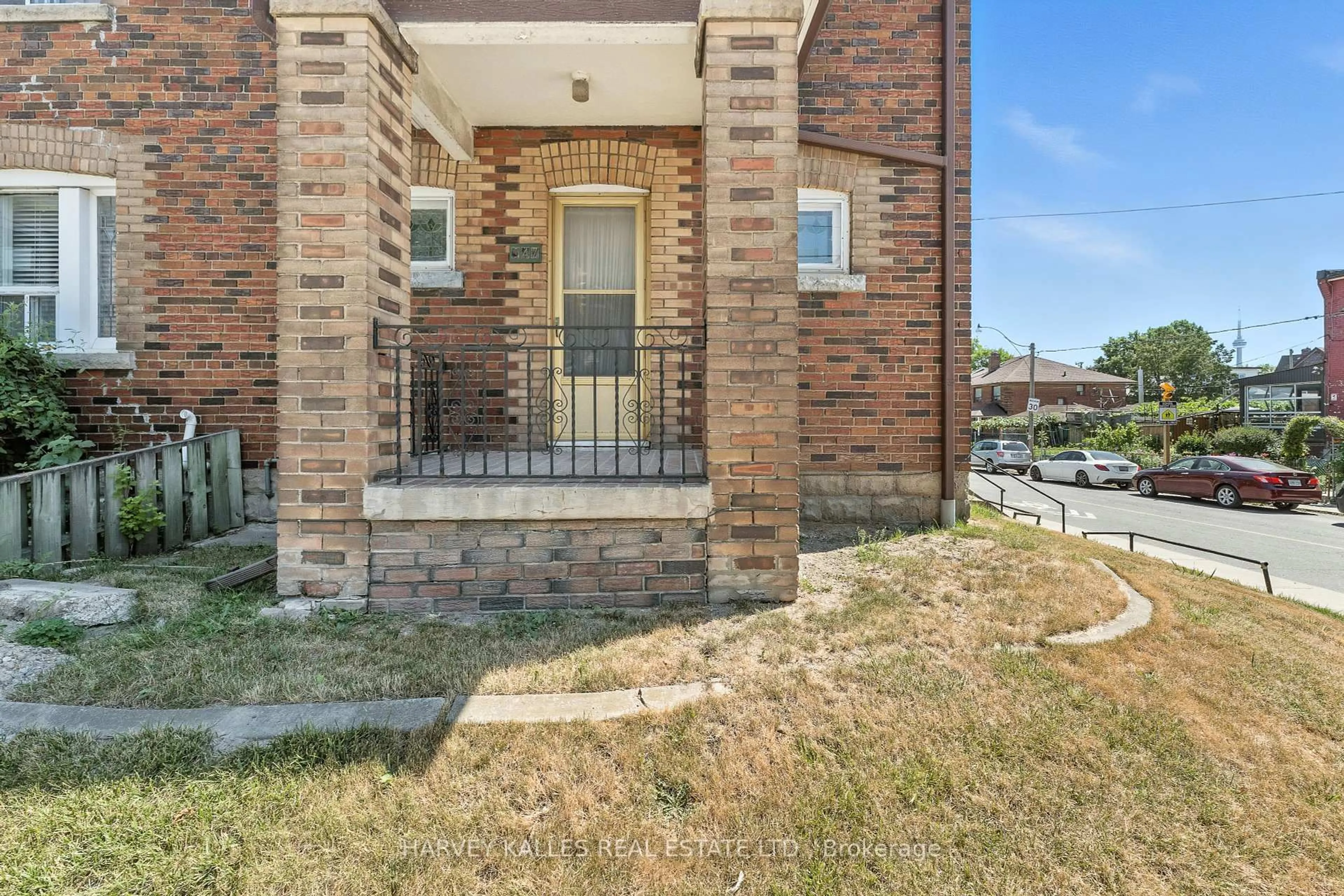 Home with brick exterior material, street for 547 Ossington Ave, Toronto Ontario M6G 3T4