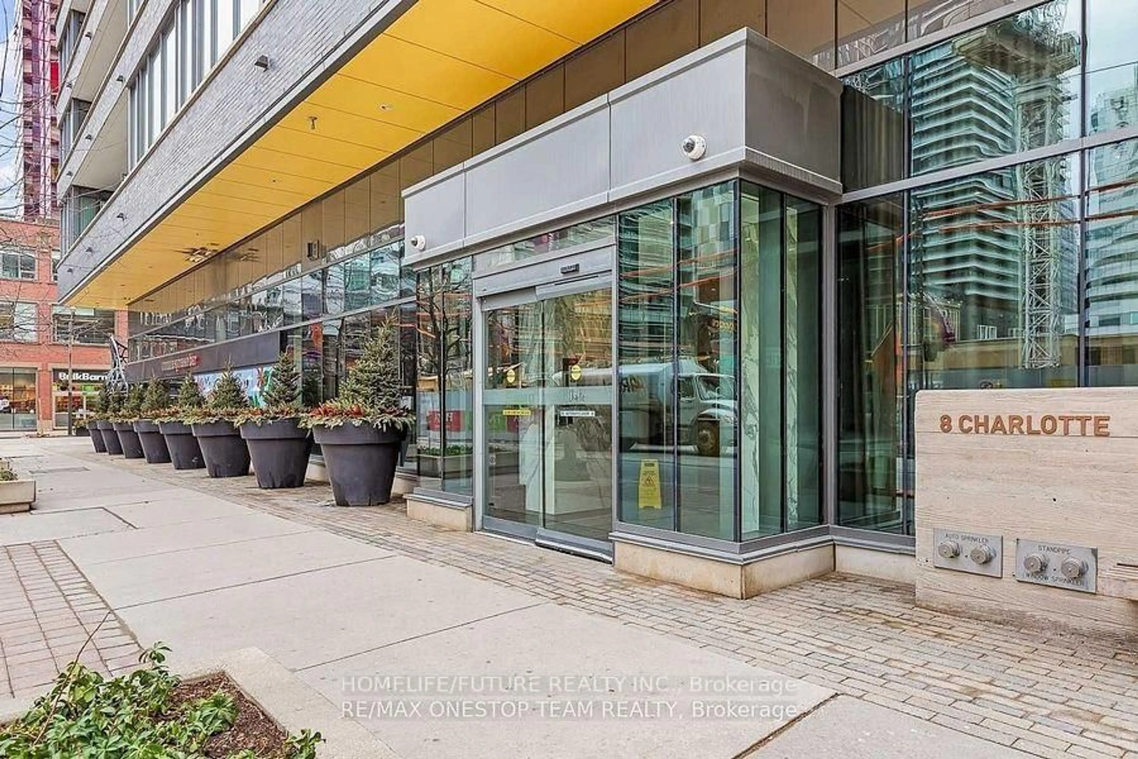 Indoor foyer for 8 Charlotte St #2505, Toronto Ontario M5V 0K4