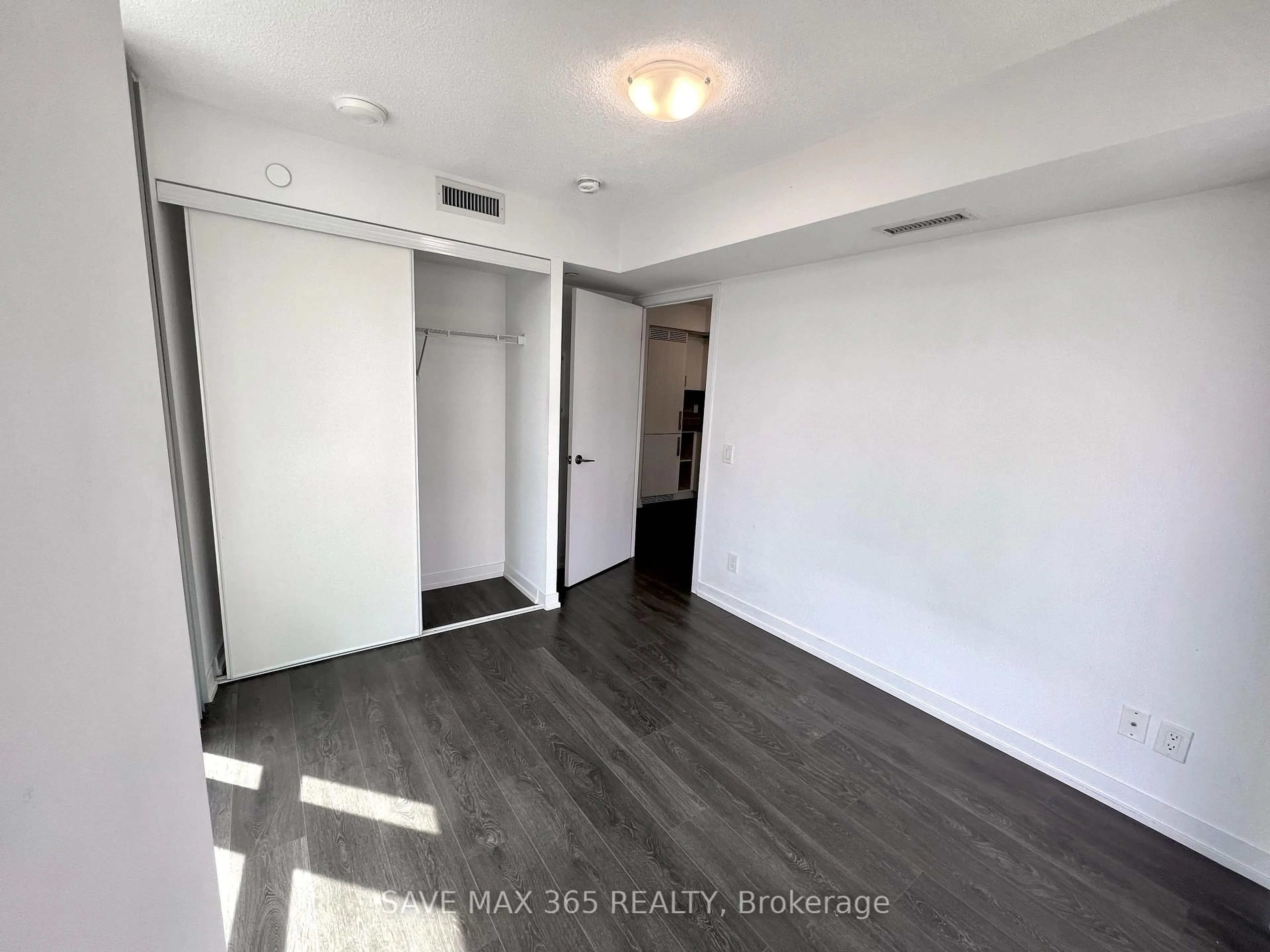 A pic of a room for 125 Redpath Ave #1101, Toronto Ontario M4S 0B5