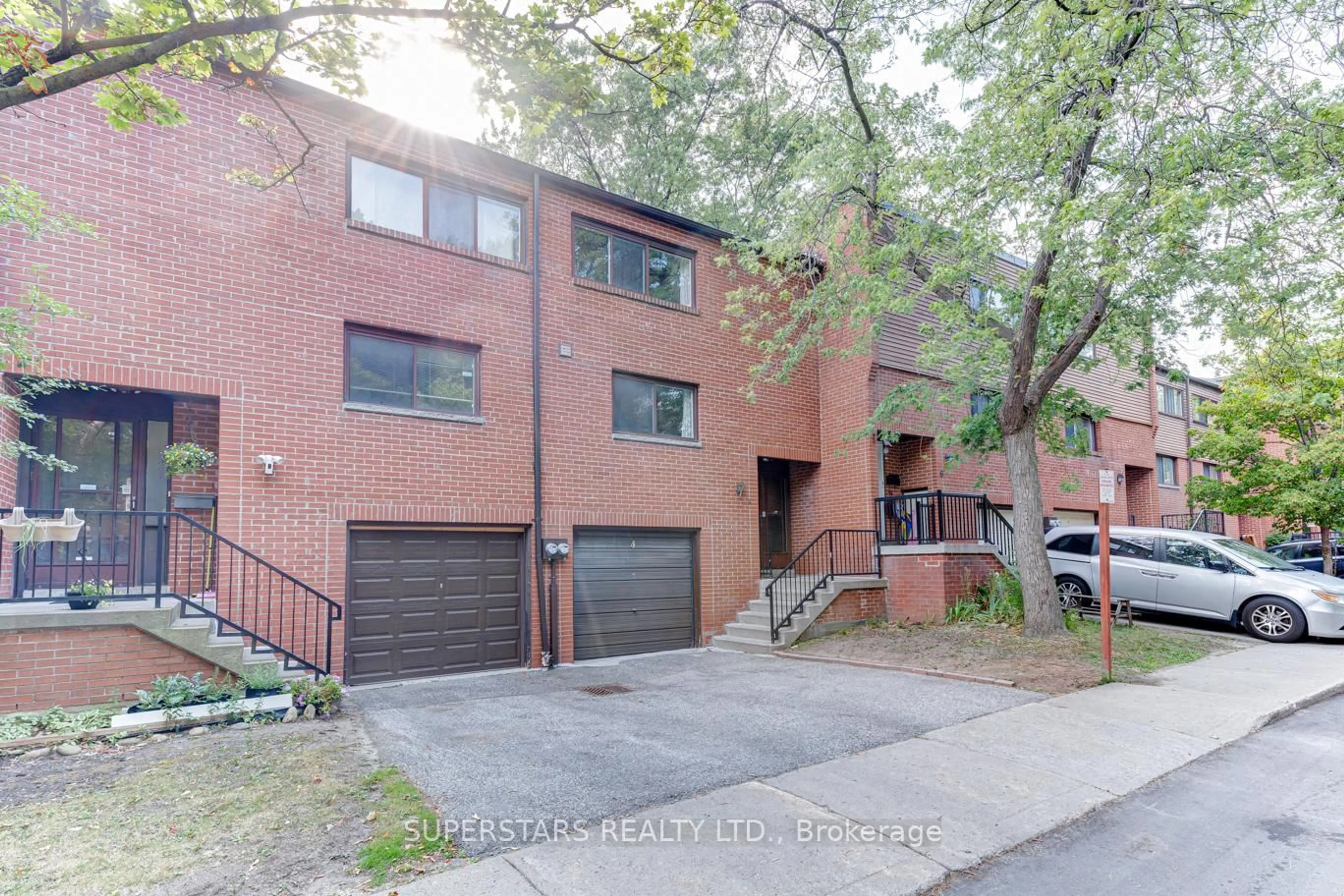 Home with brick exterior material, street for 4 Frosty Meadoway, Toronto Ontario M2H 2V6