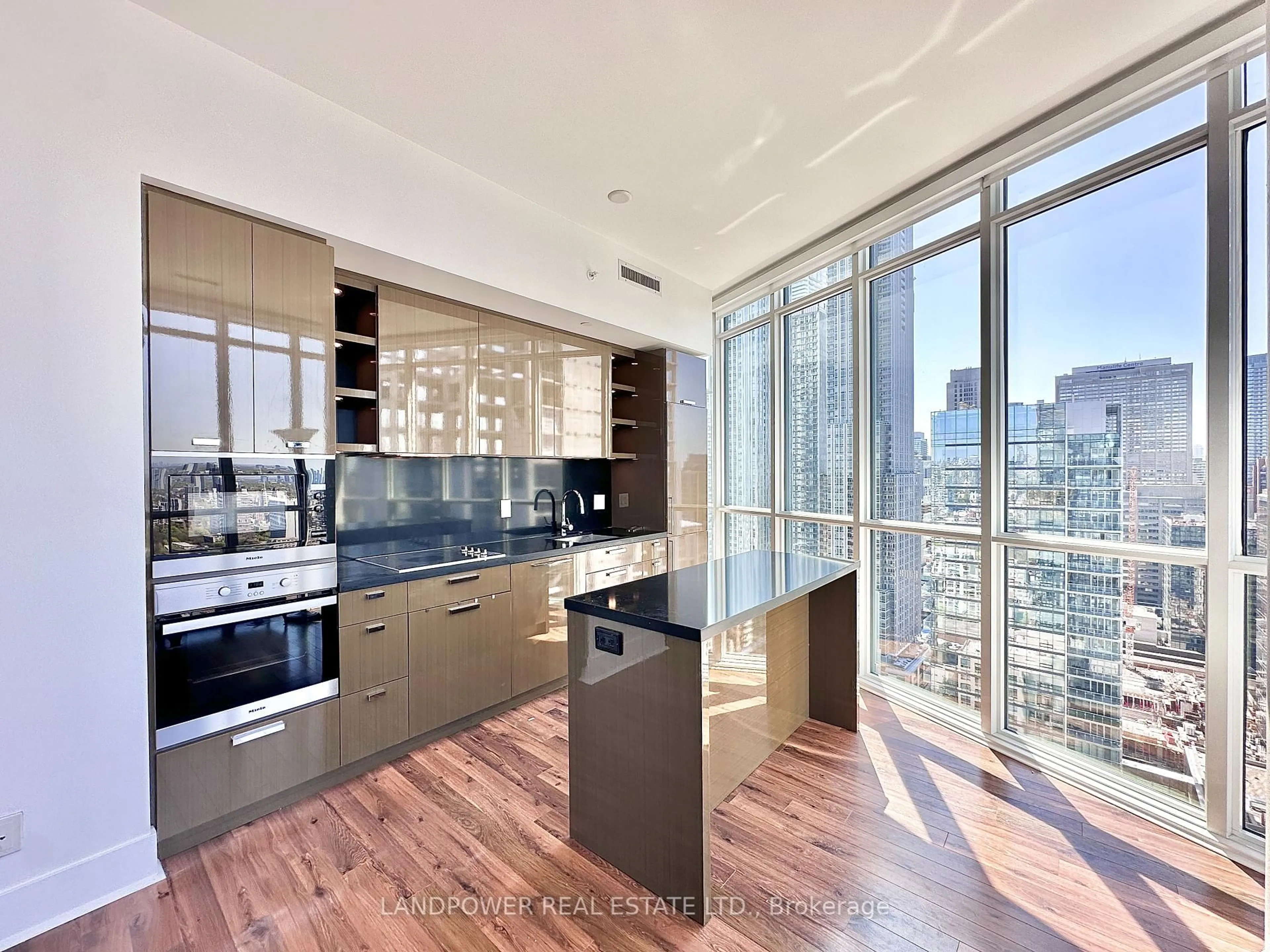 Contemporary kitchen, unknown for 32 Davenport Rd #2708, Toronto Ontario M5R 0B5