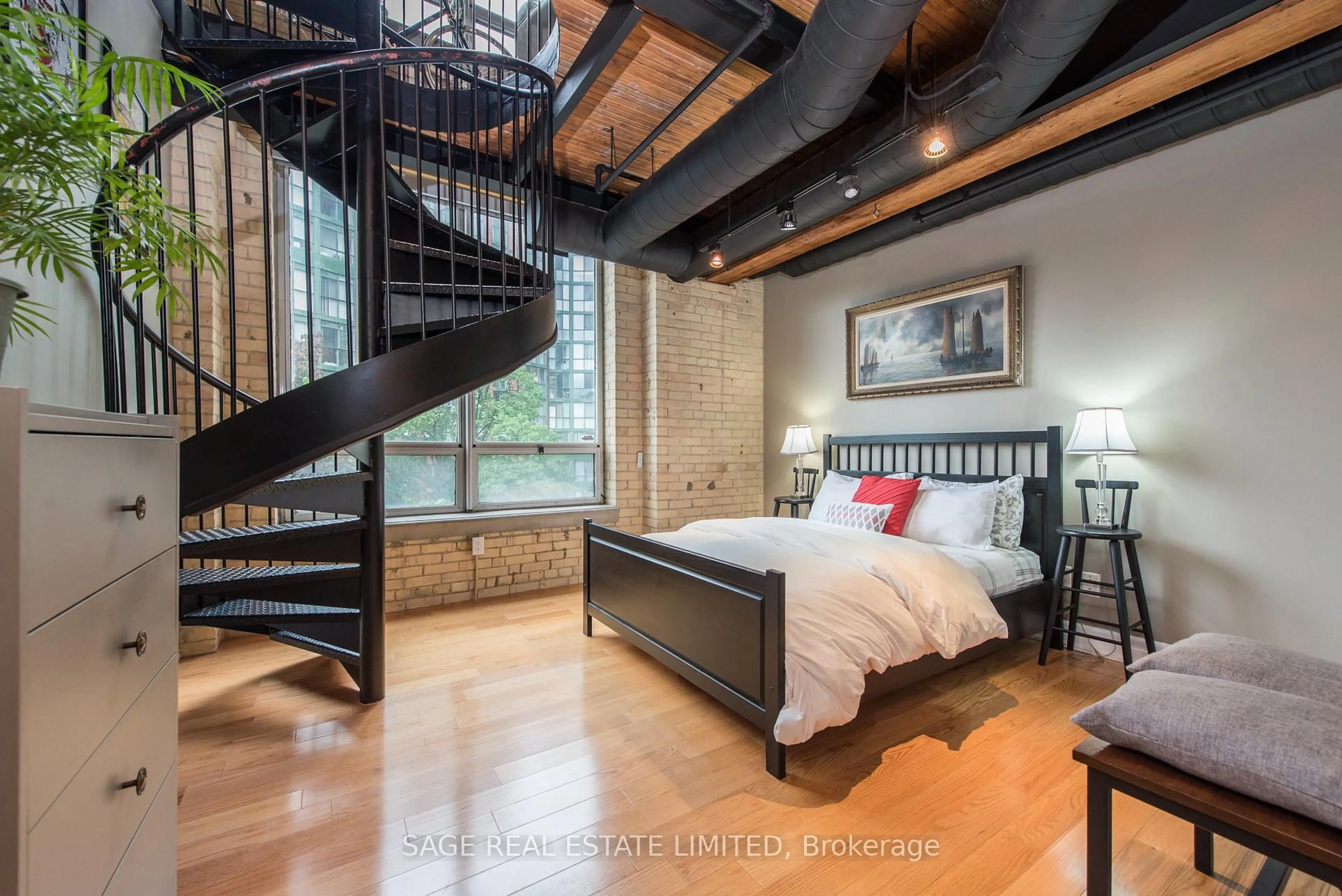 Bedroom with bed, unknown for 781 King St #504, Toronto Ontario M5V 1N4