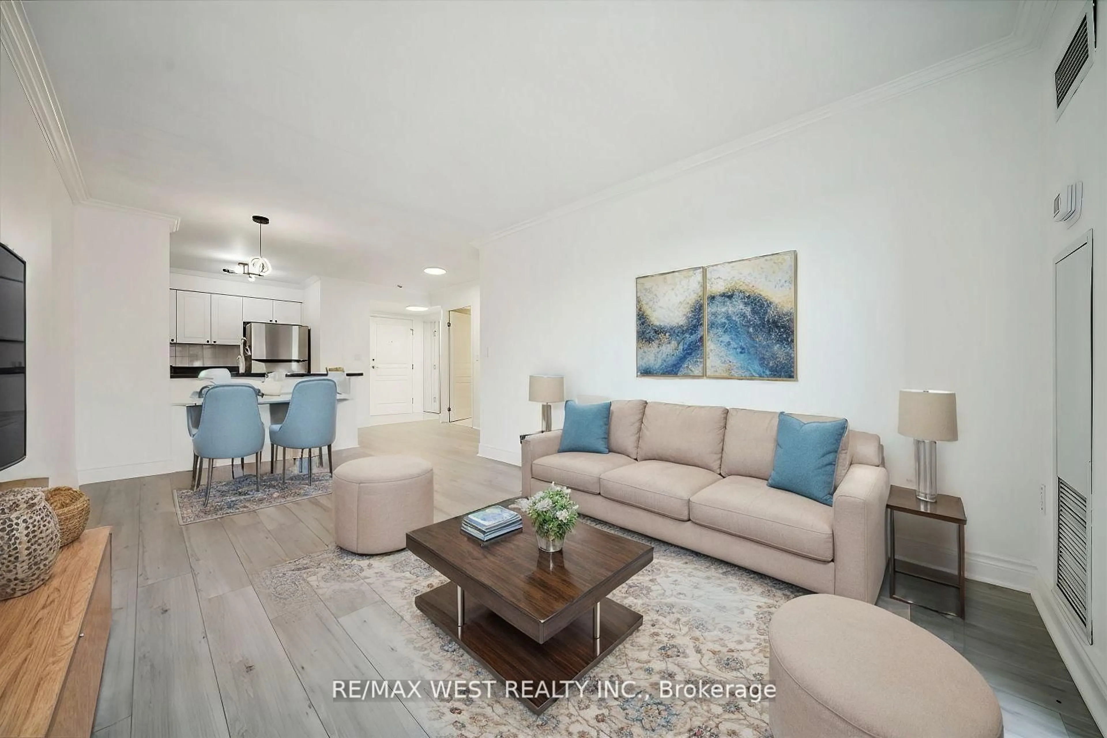 Living room with furniture, unknown for 1 Hycrest Ave #203, Toronto Ontario M2N 6V8