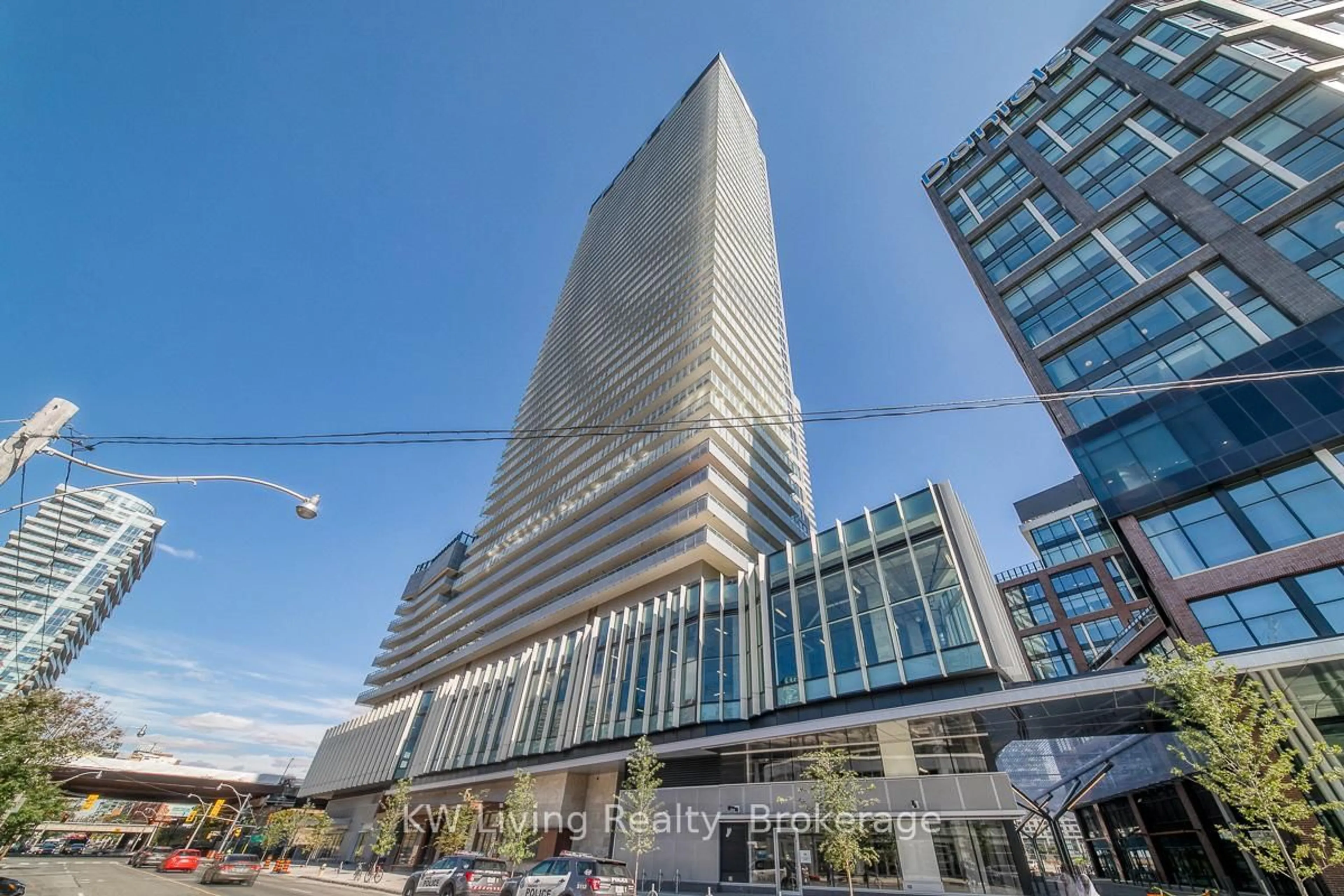 Indoor foyer for 15 Lower Jarvis St #815, Toronto Ontario M5E 0C4