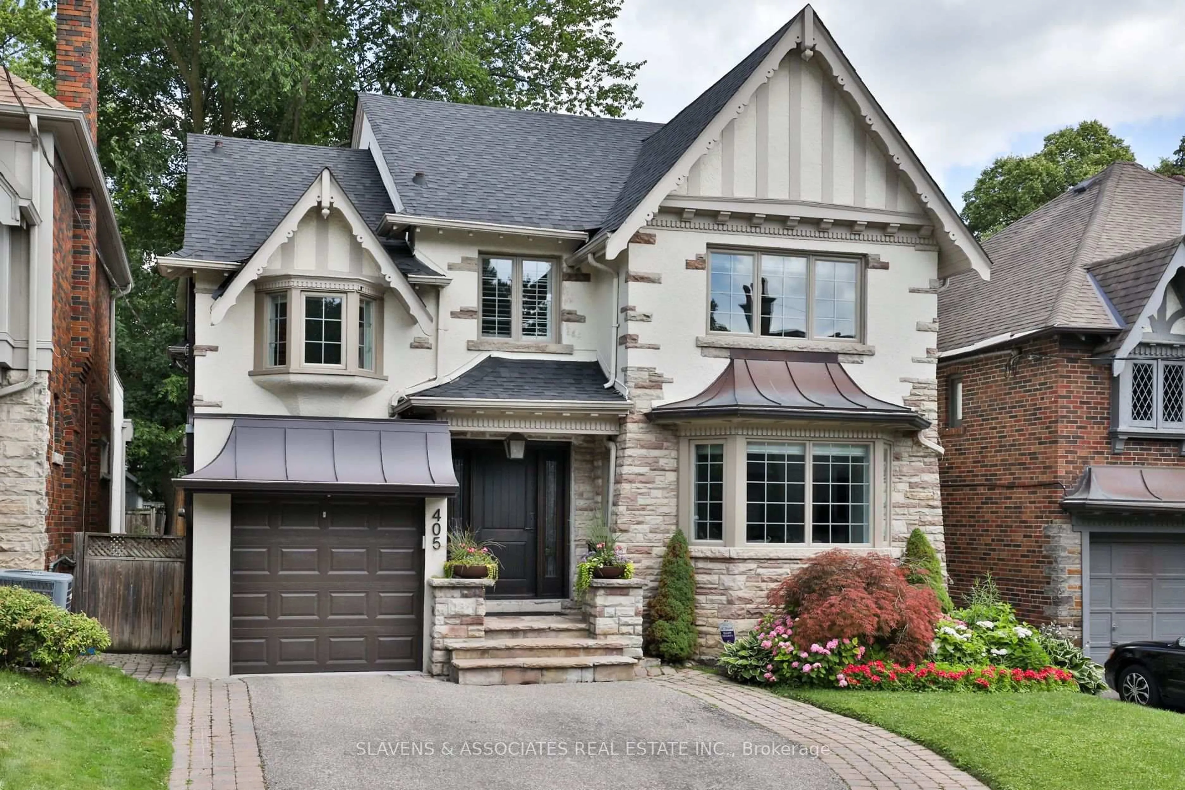 Home with brick exterior material, street for 405 Richview Ave, Toronto Ontario M5P 3G7