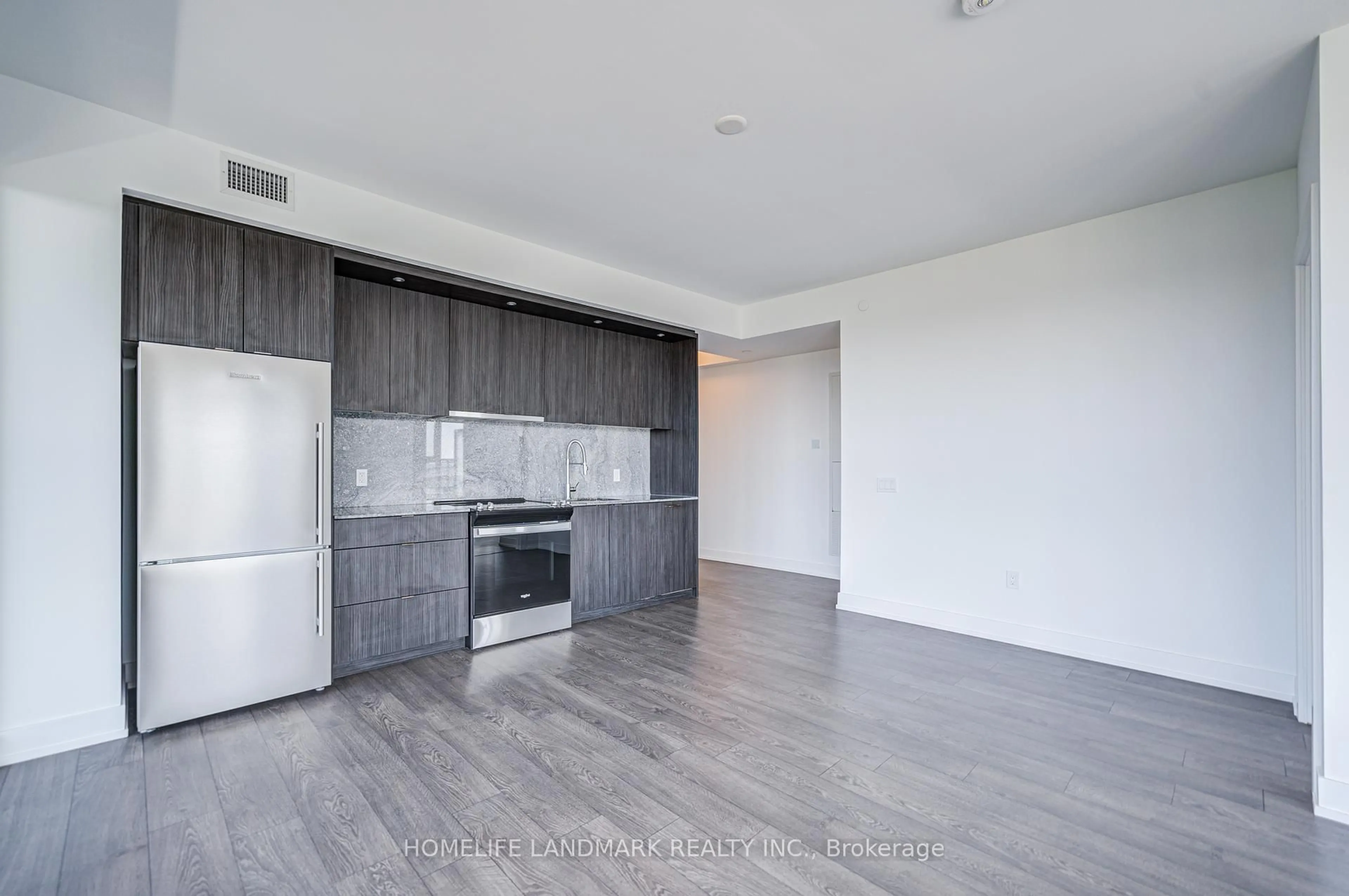 Unknown for 30 Inn On The Park Dr #2109, Toronto Ontario M3C 0P7