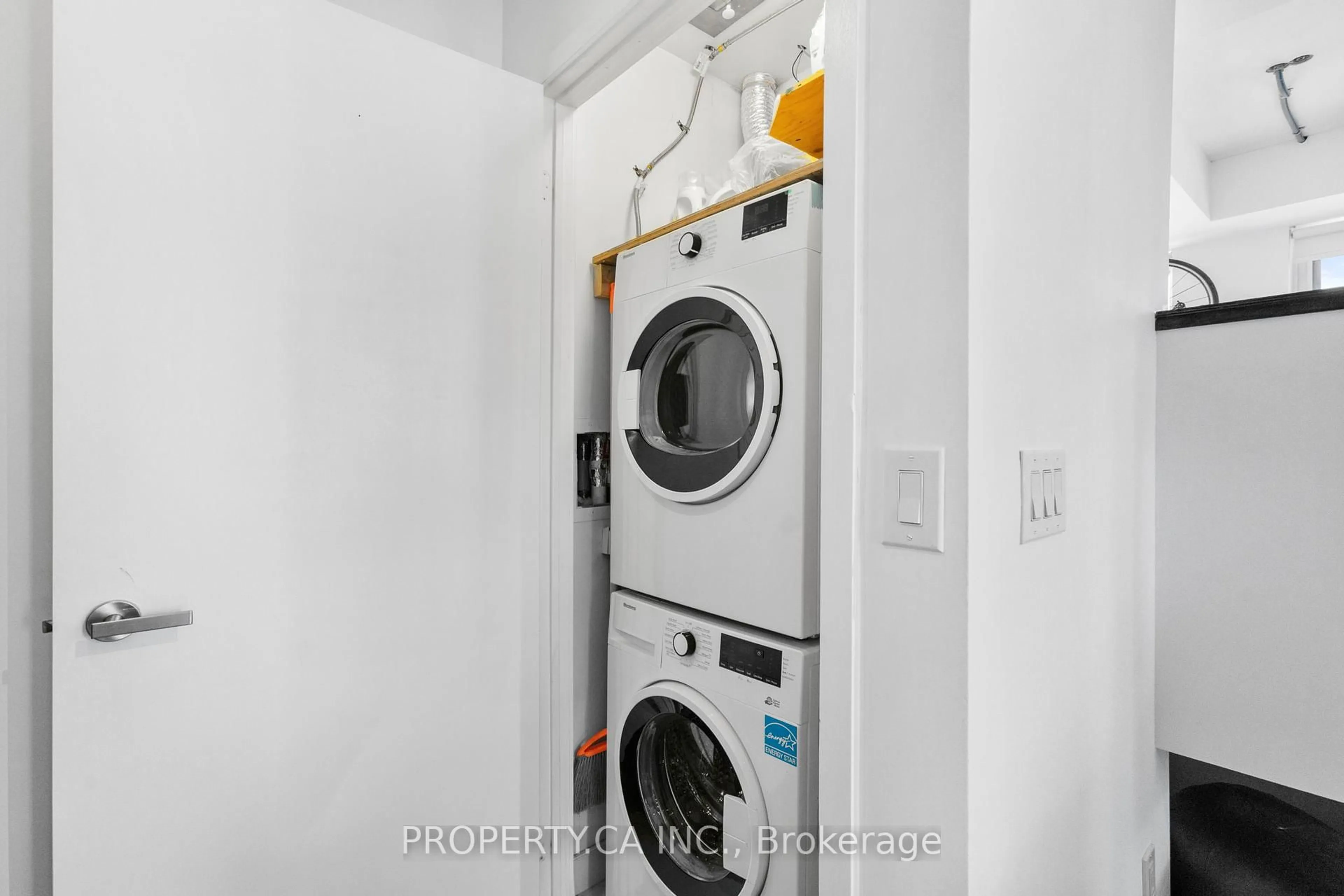 Laundry room for 170 Sumach St #2212, Toronto Ontario M5A 0C3