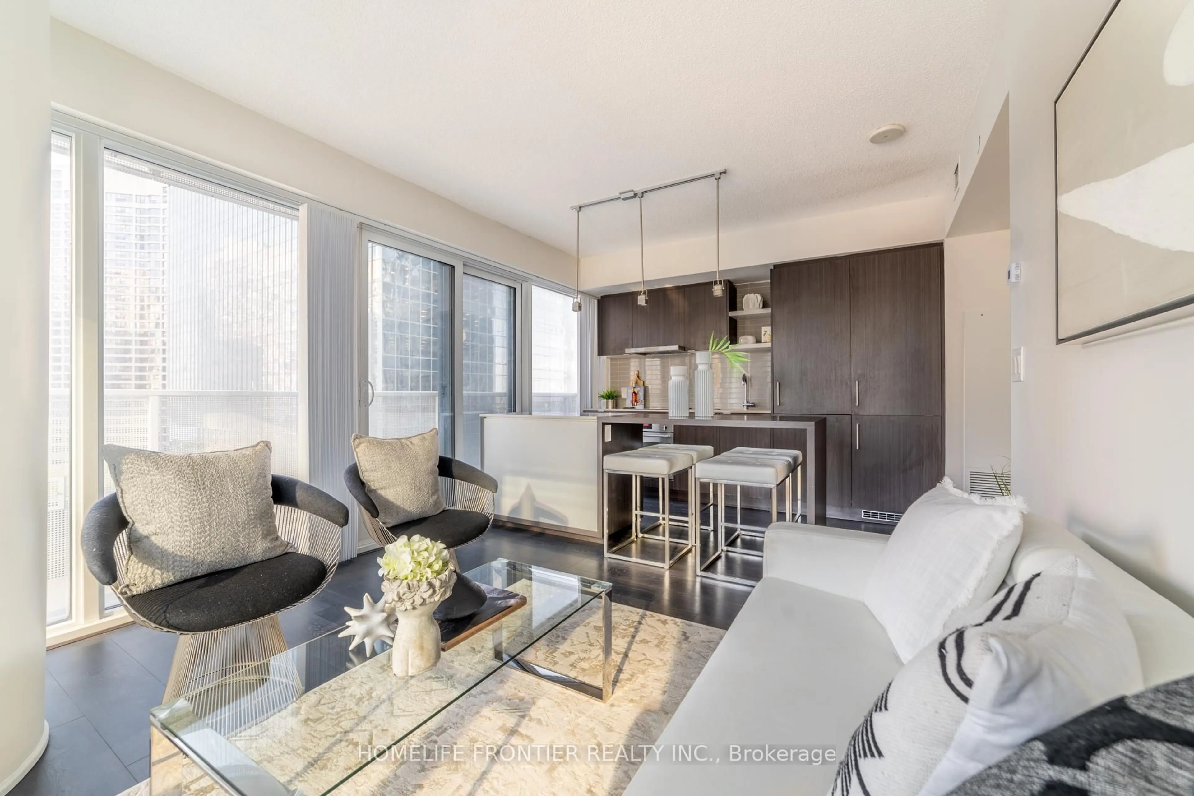 Open concept kitchen, unknown for 88 Harbour St #1207, Toronto Ontario M5J 0C3