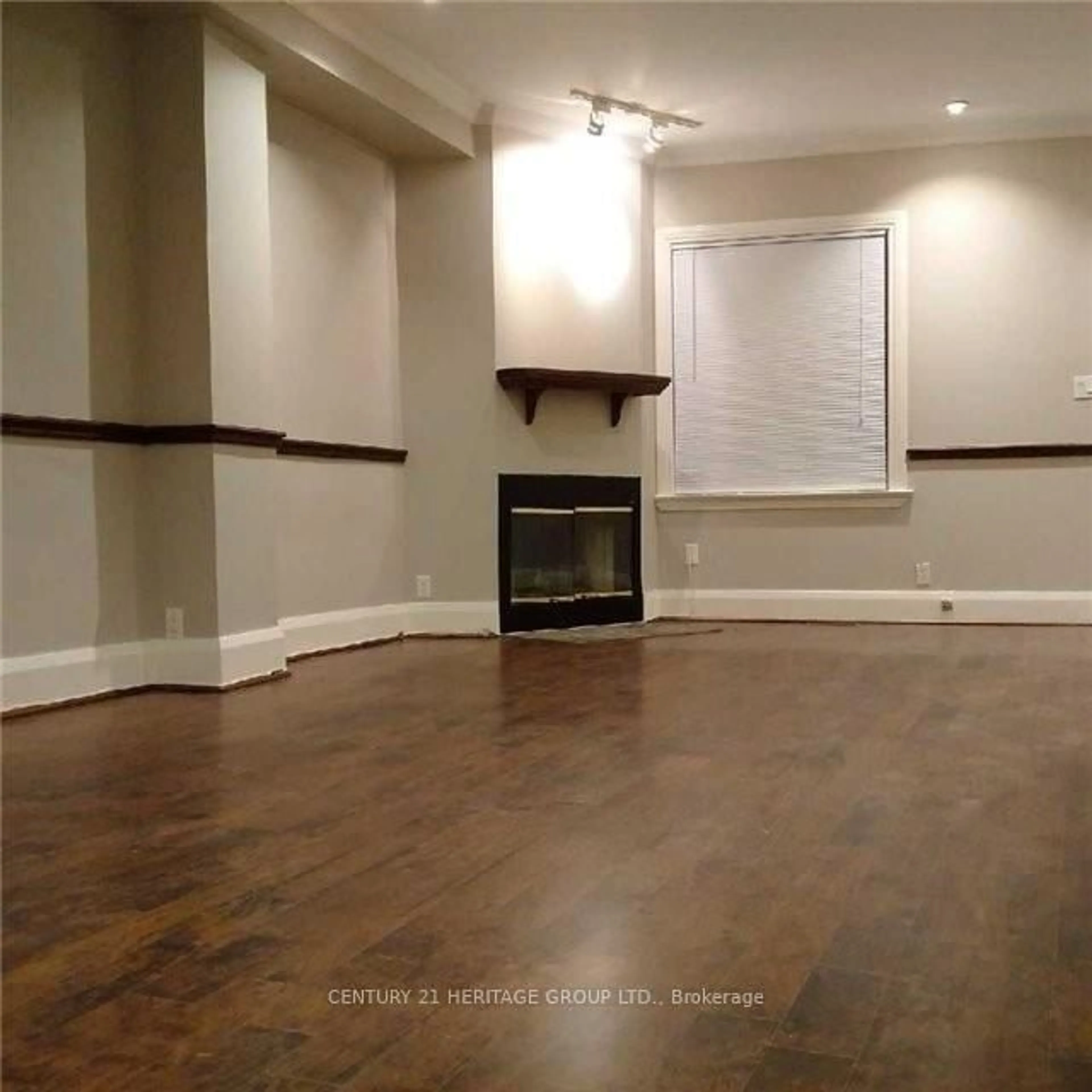 A pic of a room for 107 Helendale Ave, Toronto Ontario M4R 1C6