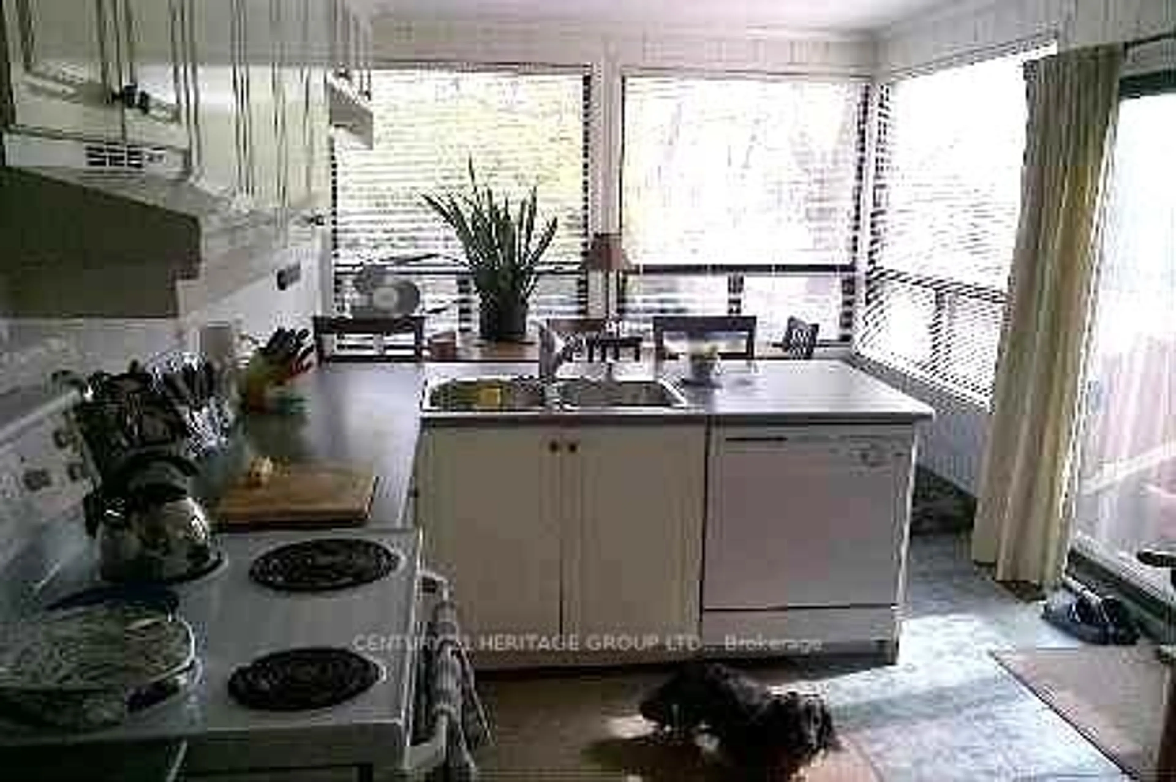 Unknown for 107 Helendale Ave, Toronto Ontario M4R 1C6
